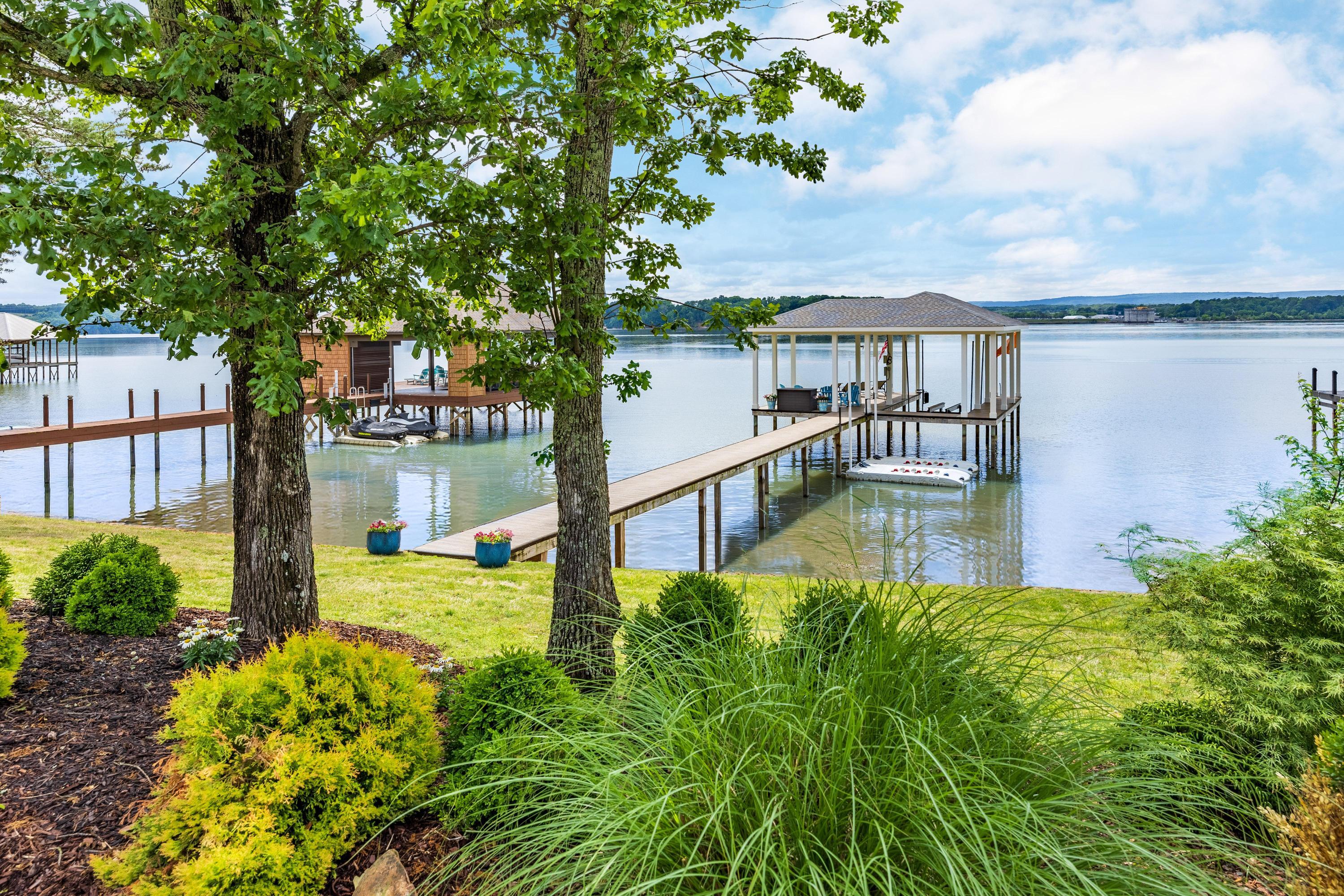 6376 Lynn Road