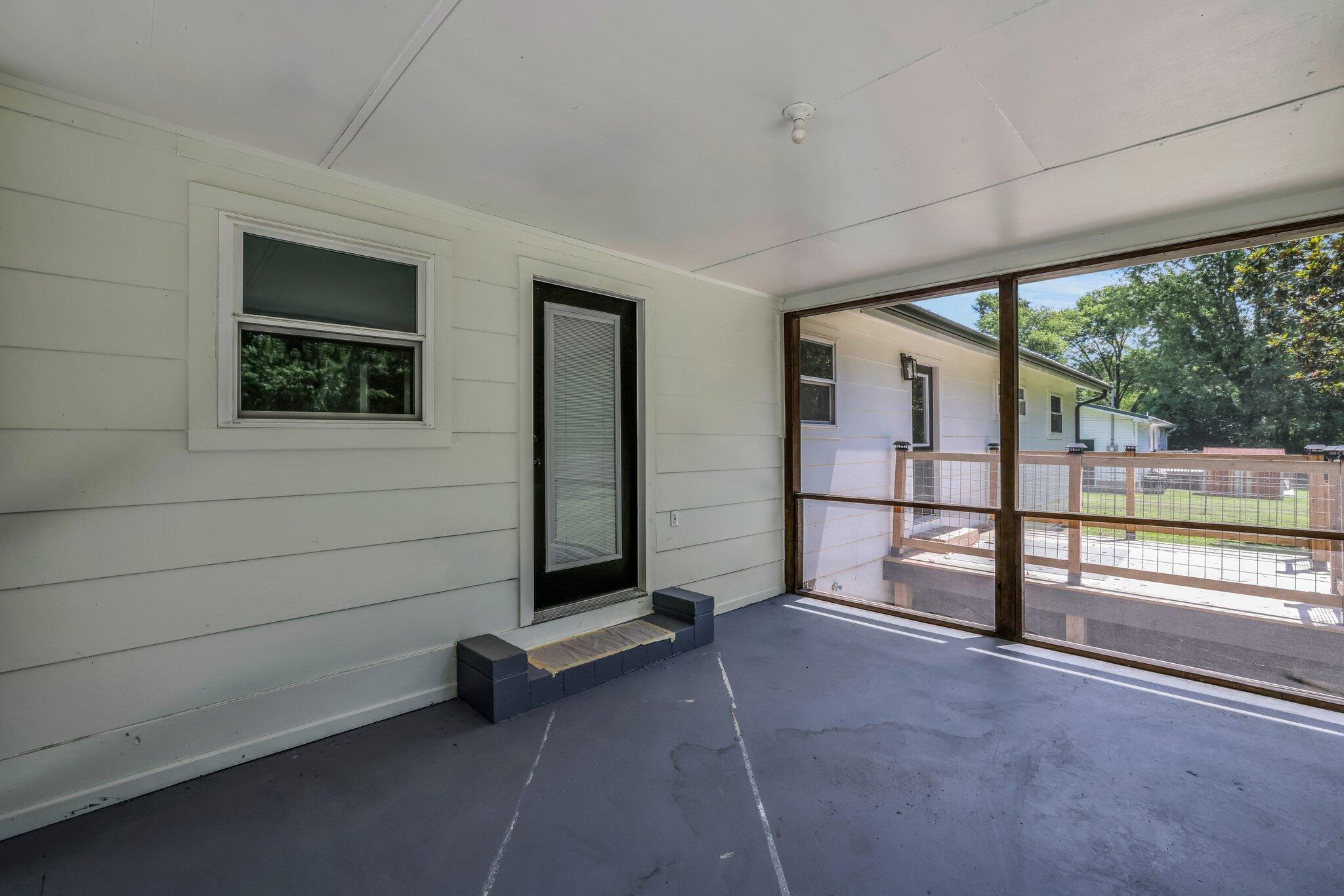 475 Hiawatha Circle