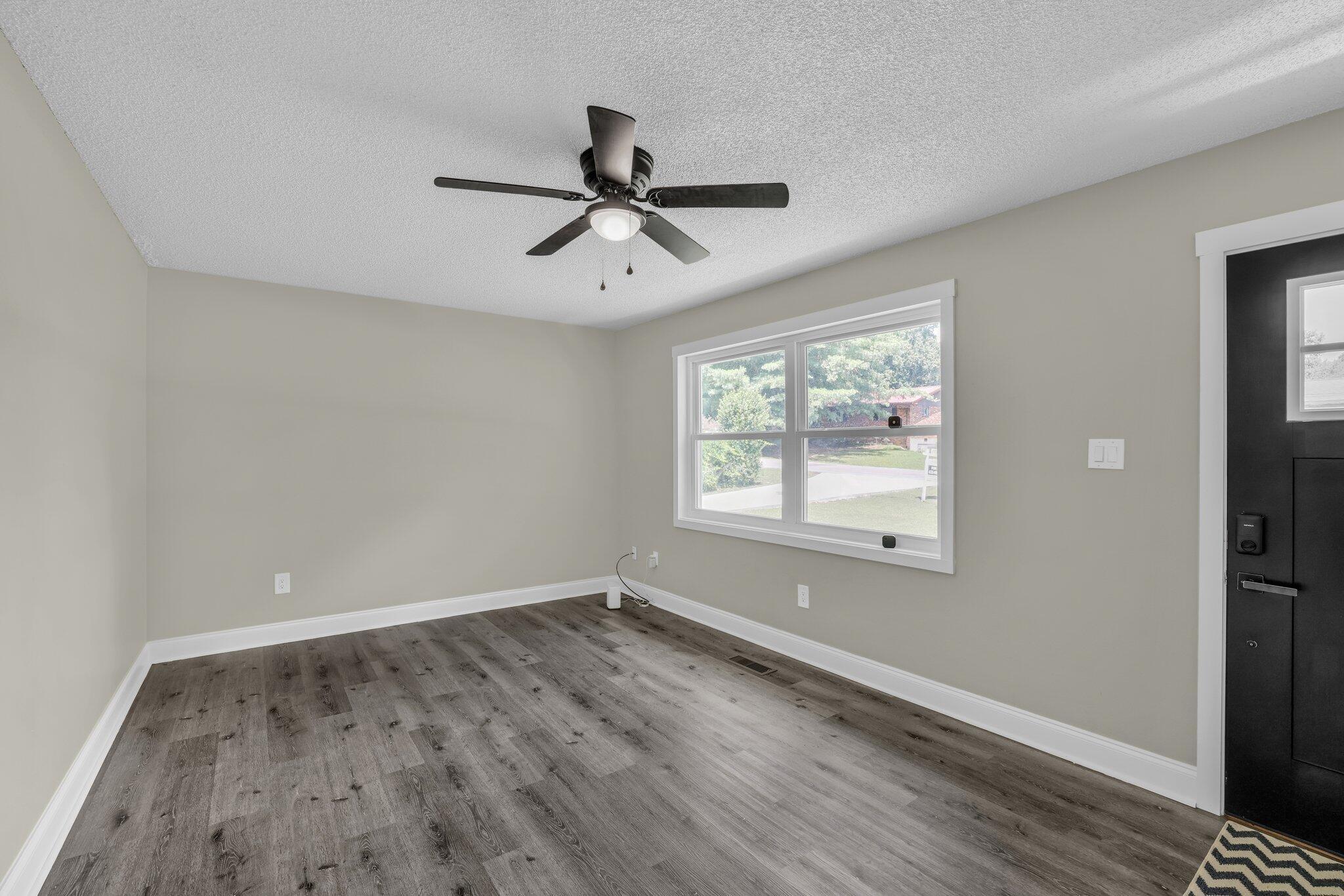 475 Hiawatha Circle