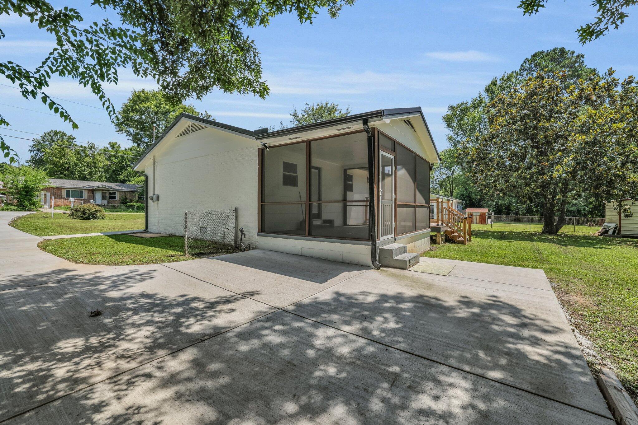 475 Hiawatha Circle