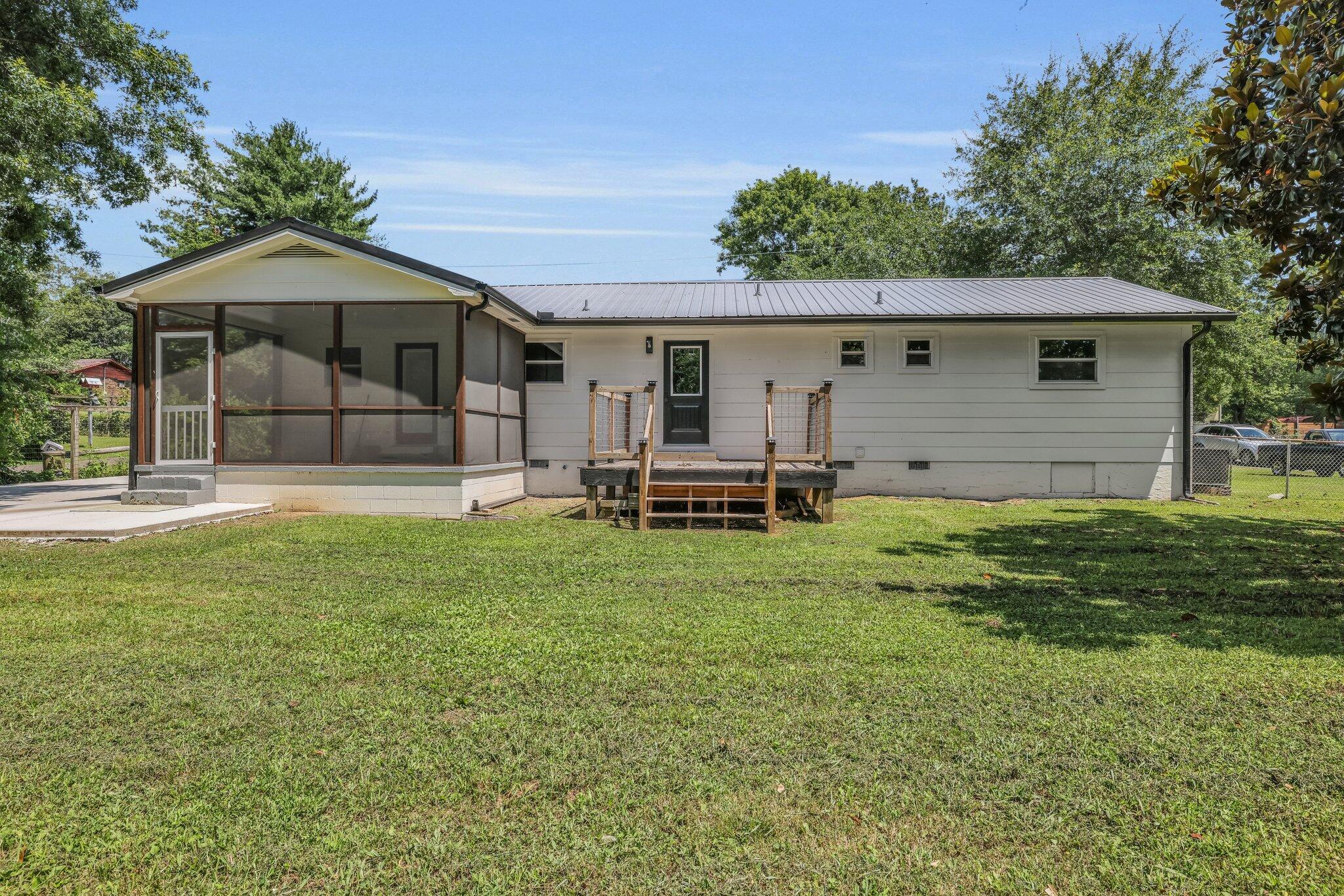 475 Hiawatha Circle