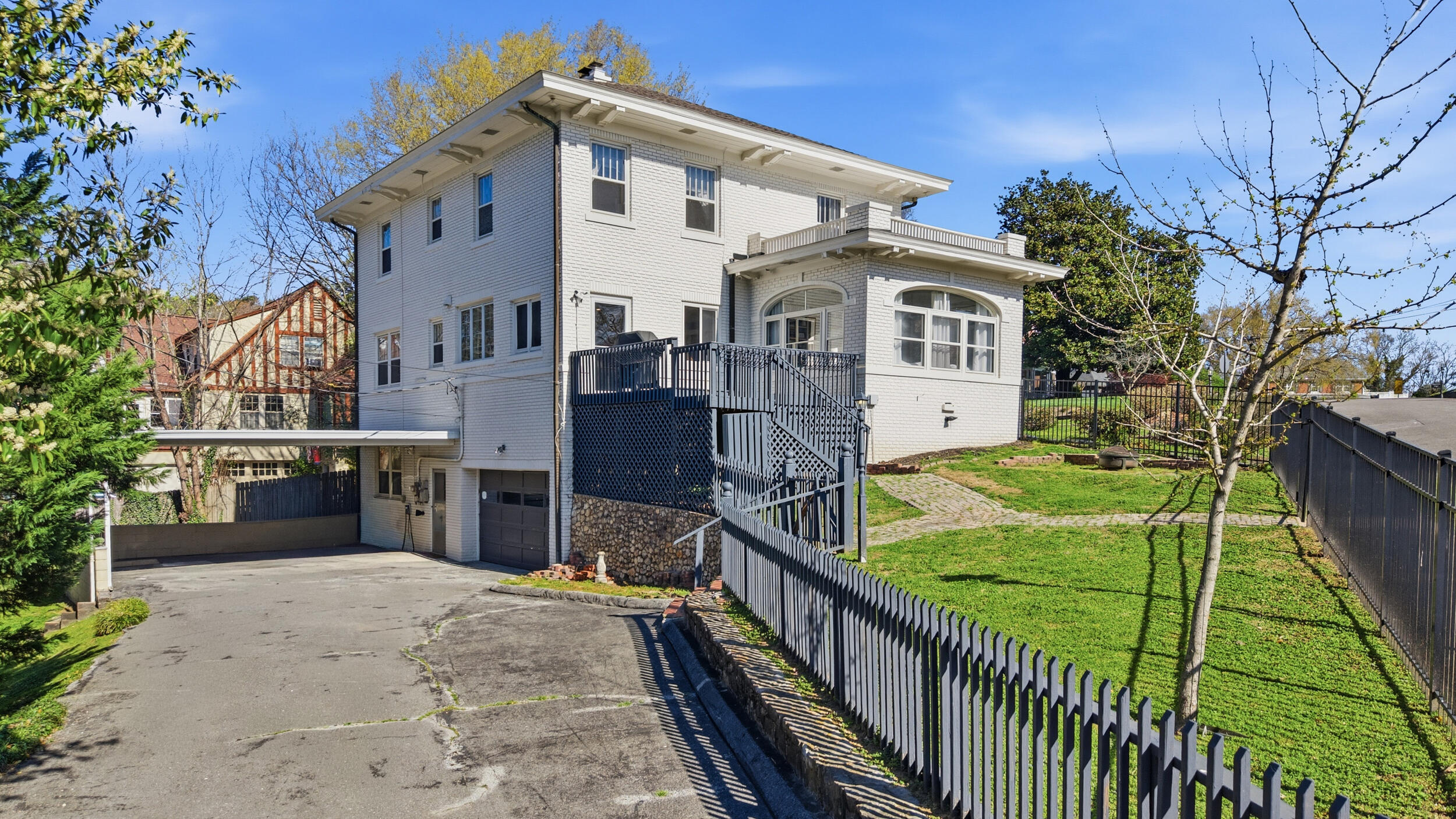 116 Windmere Drive