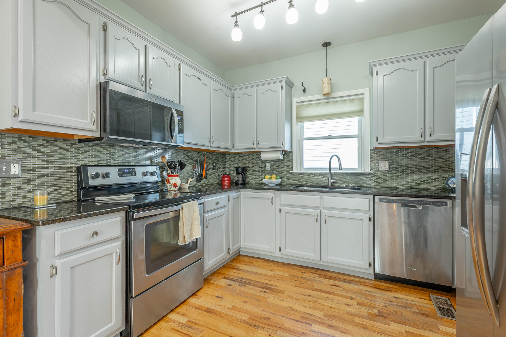 506 E 16th Street