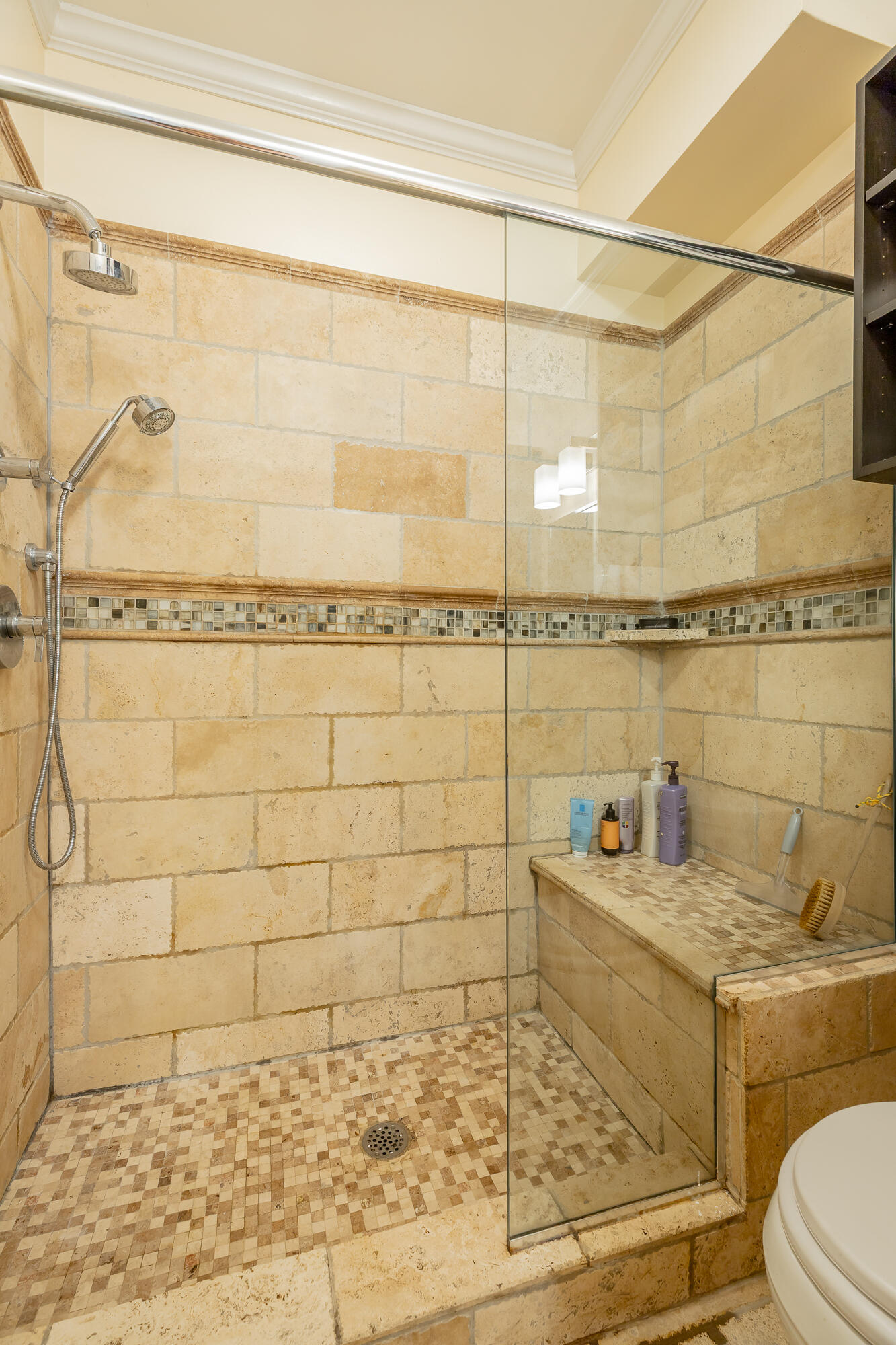 506 E 16th Street