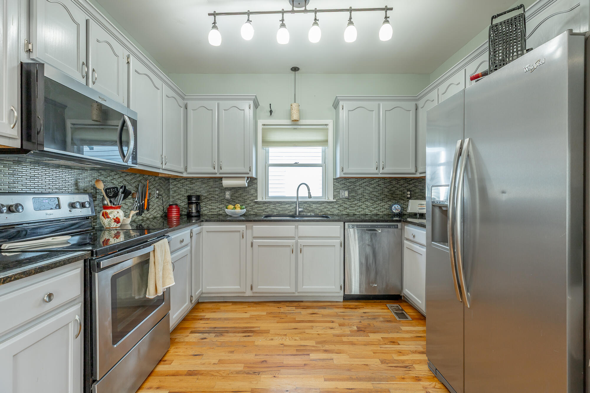 506 E 16th Street