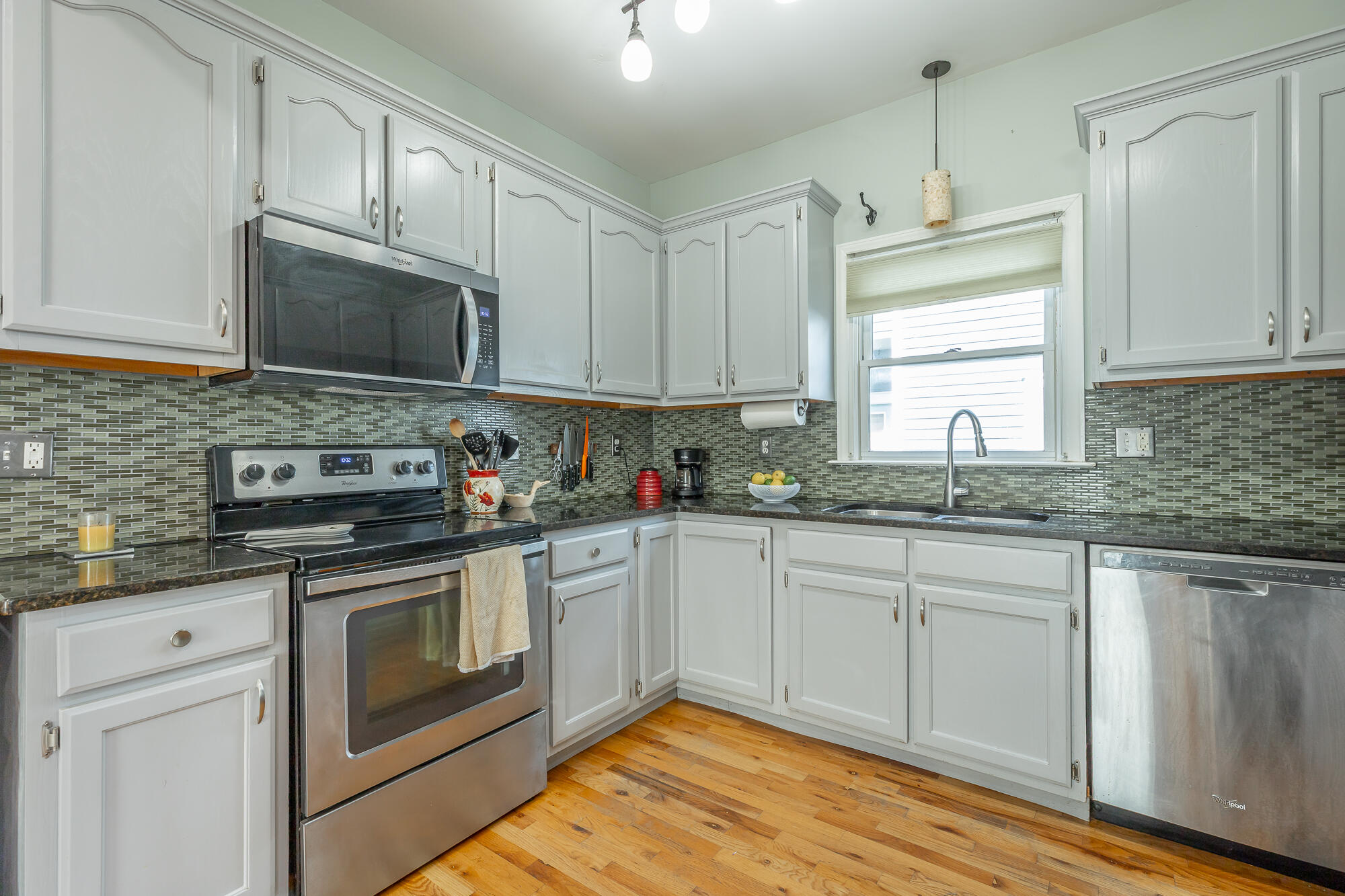 506 E 16th Street