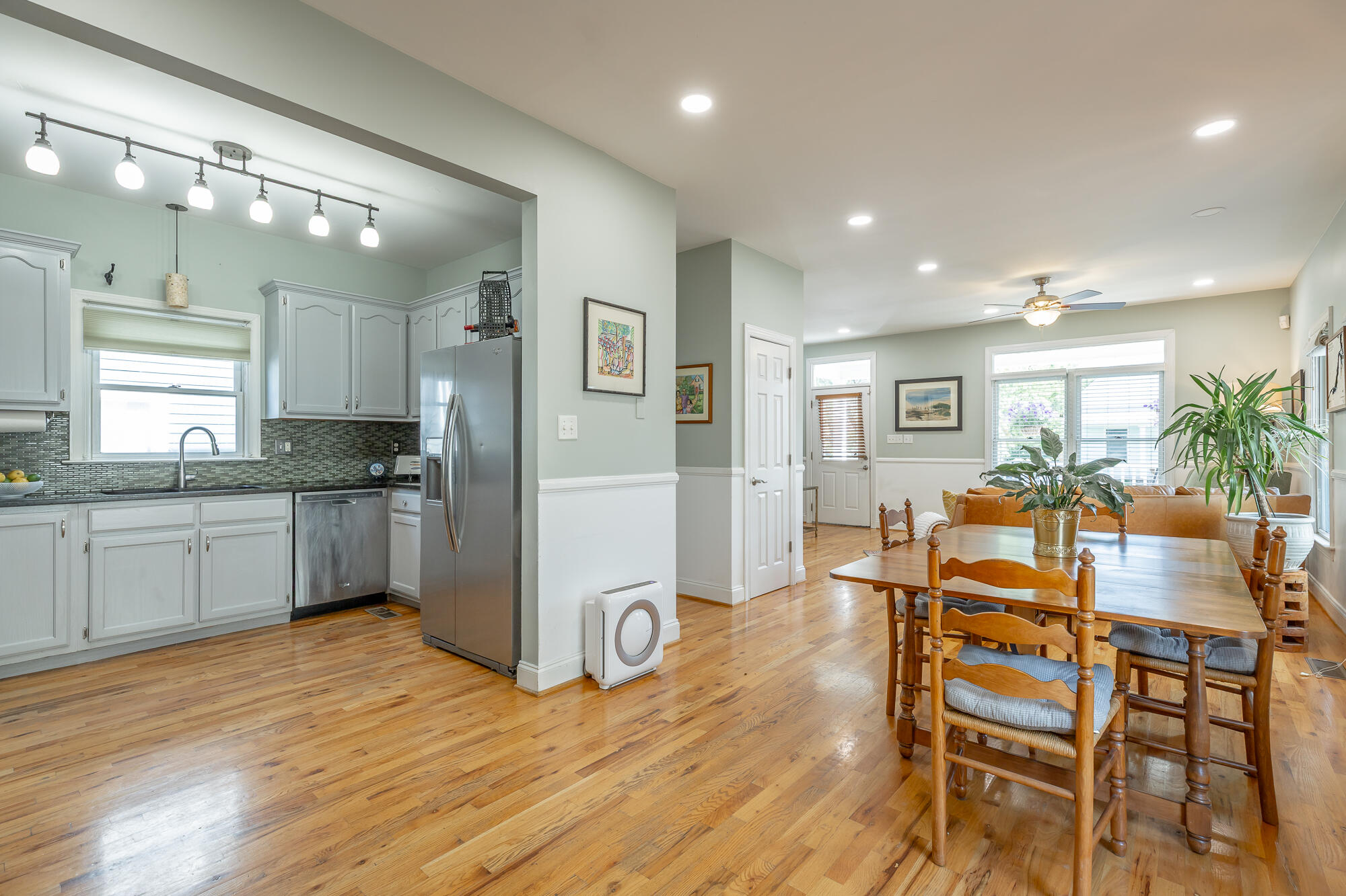 506 E 16th Street
