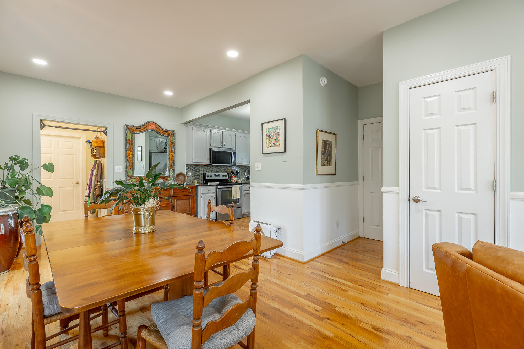 506 E 16th Street
