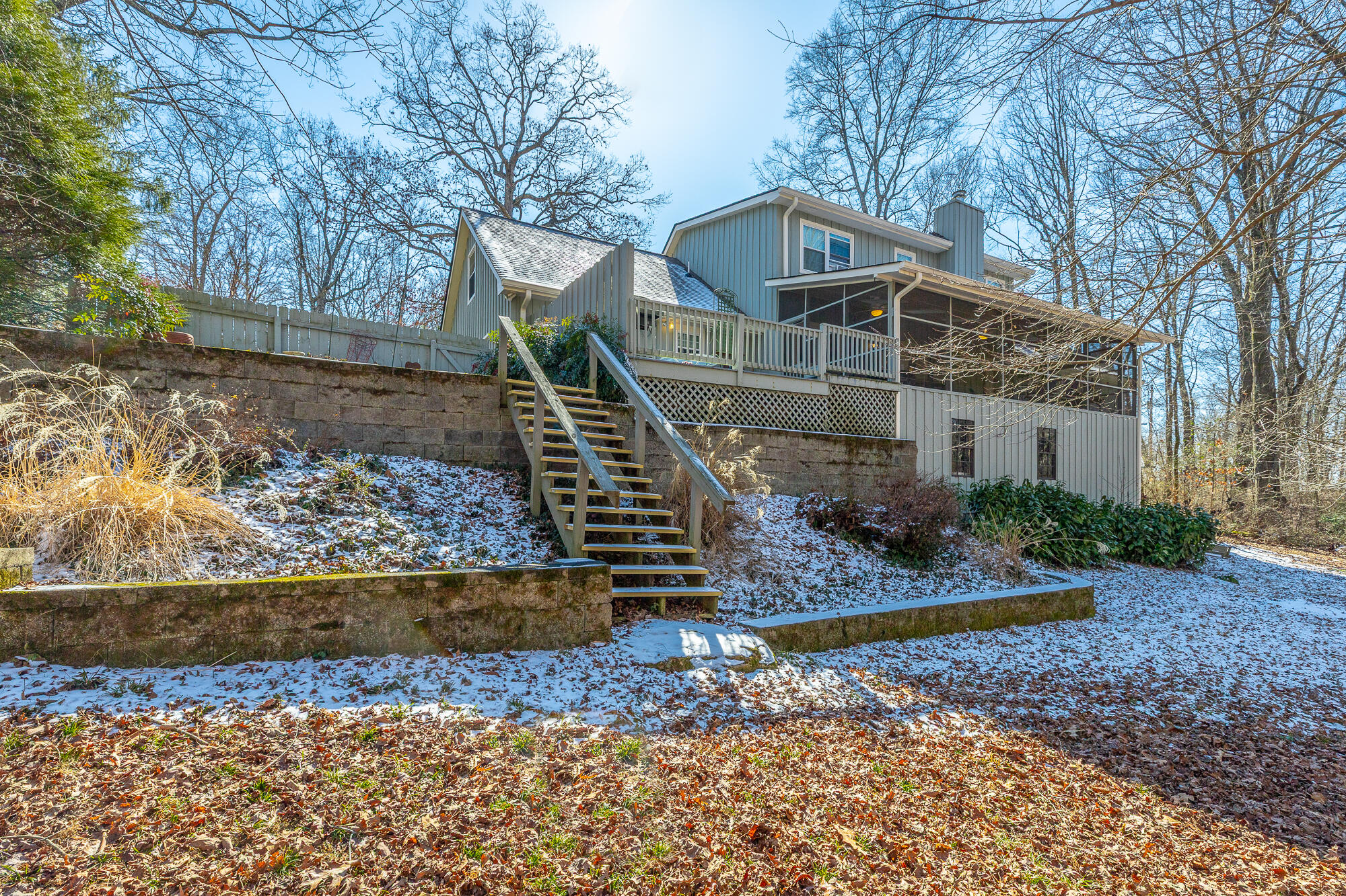 215 Stratford Way