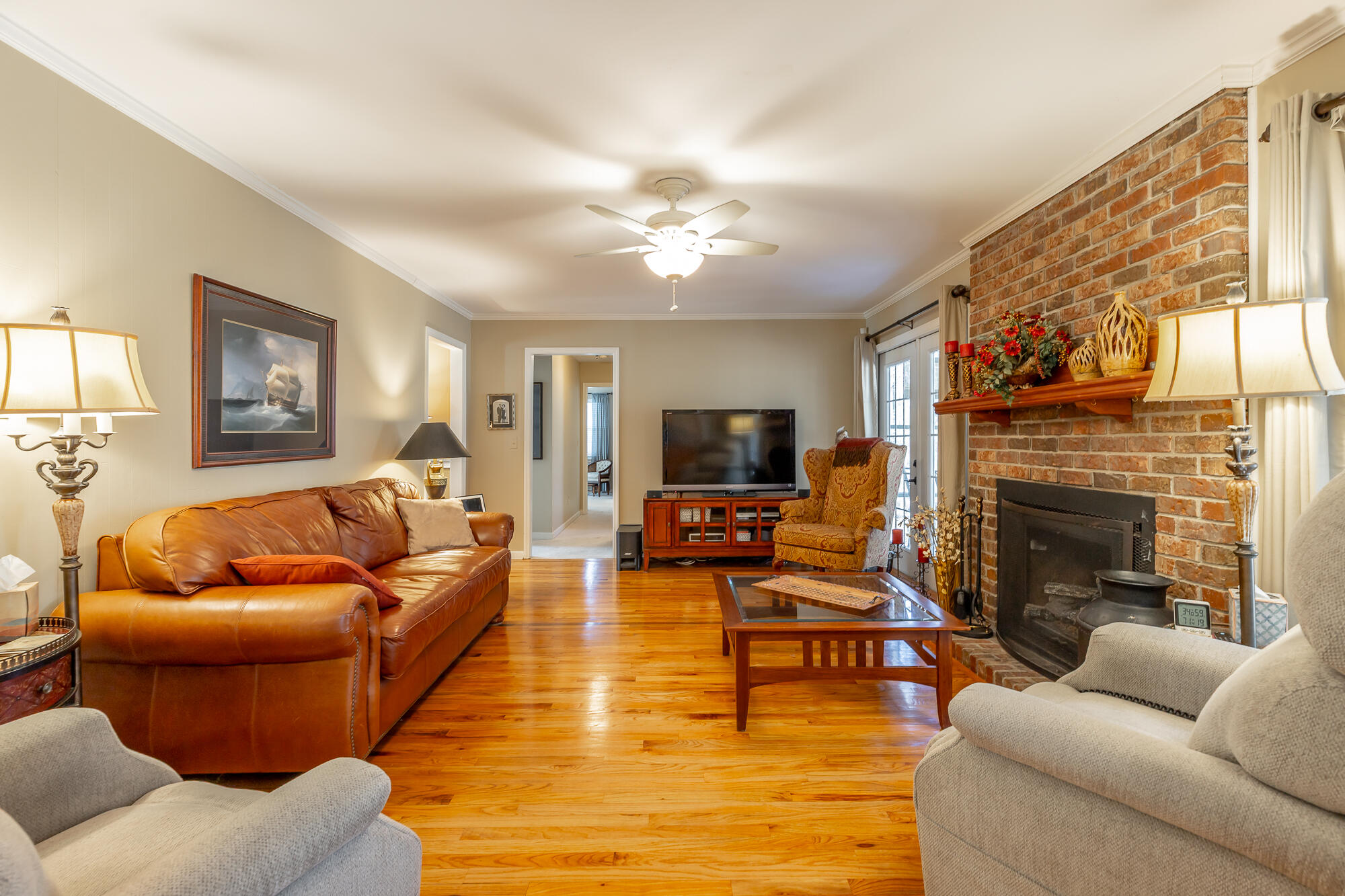 215 Stratford Way