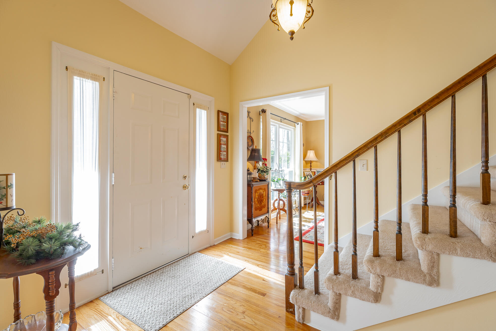 215 Stratford Way
