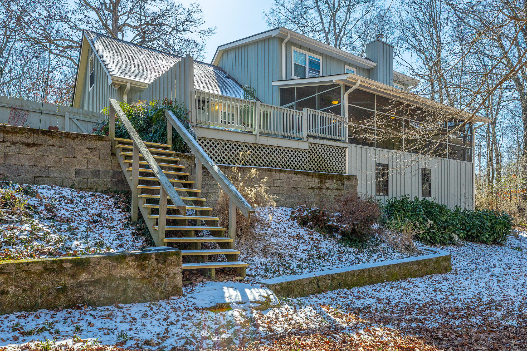 215 Stratford Way