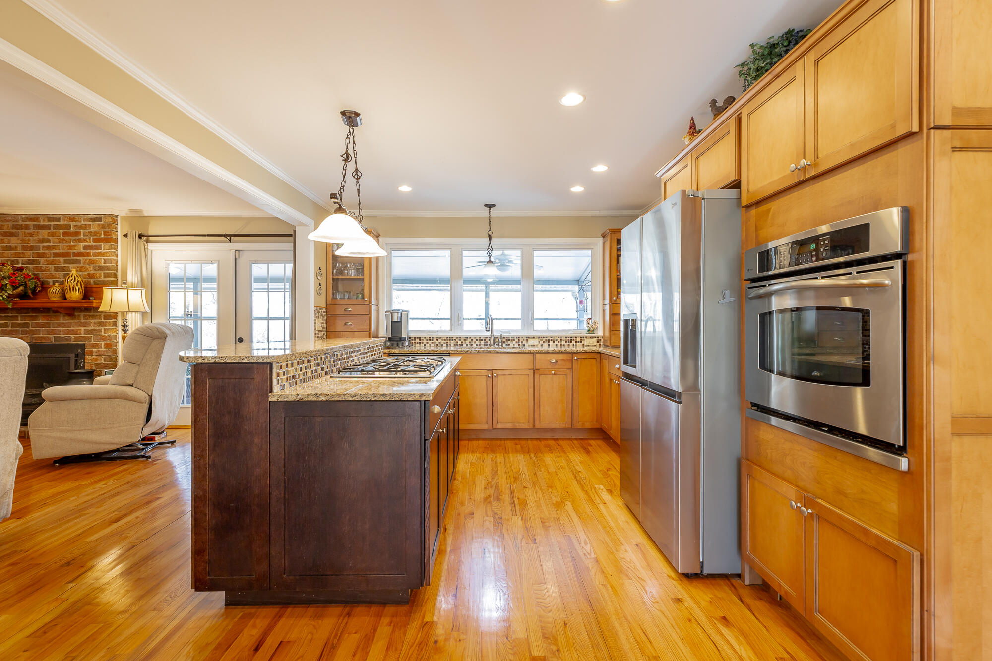 215 Stratford Way