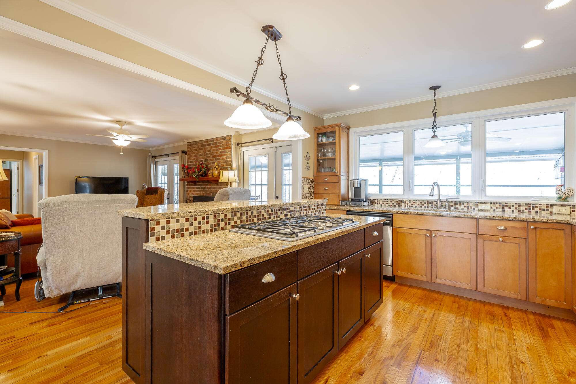 215 Stratford Way