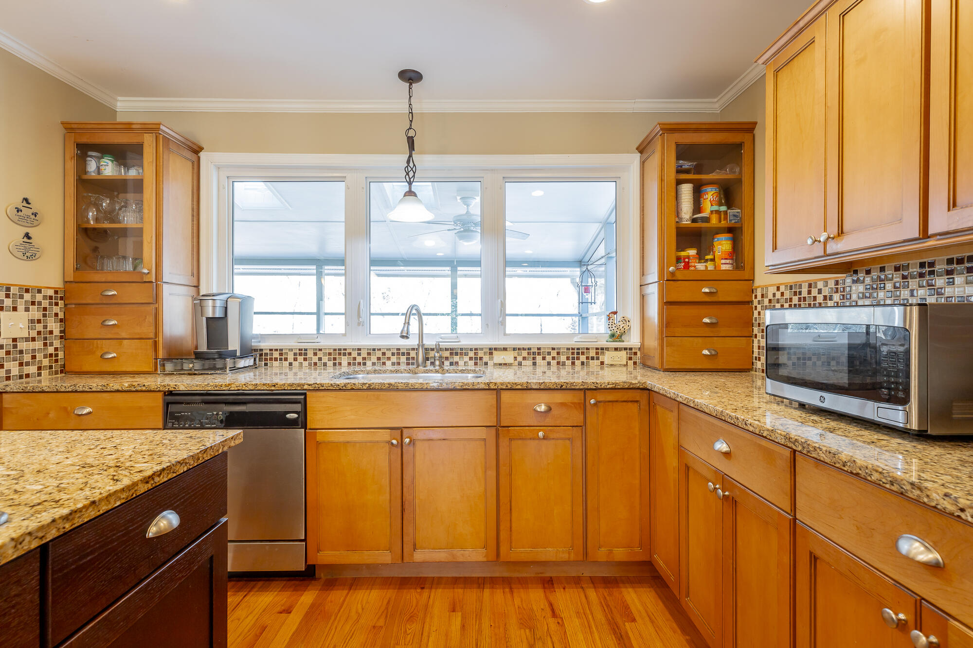 215 Stratford Way
