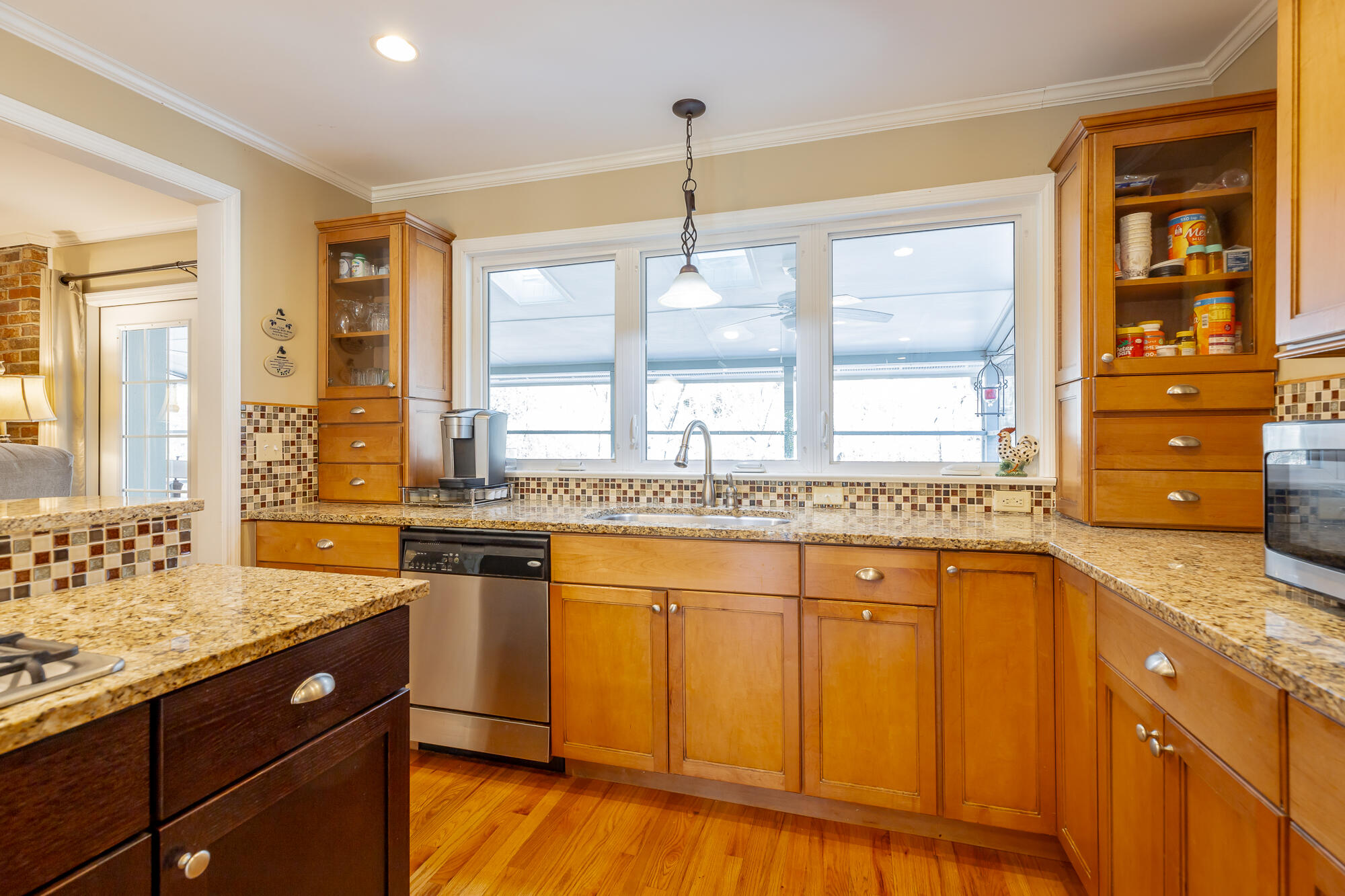 215 Stratford Way