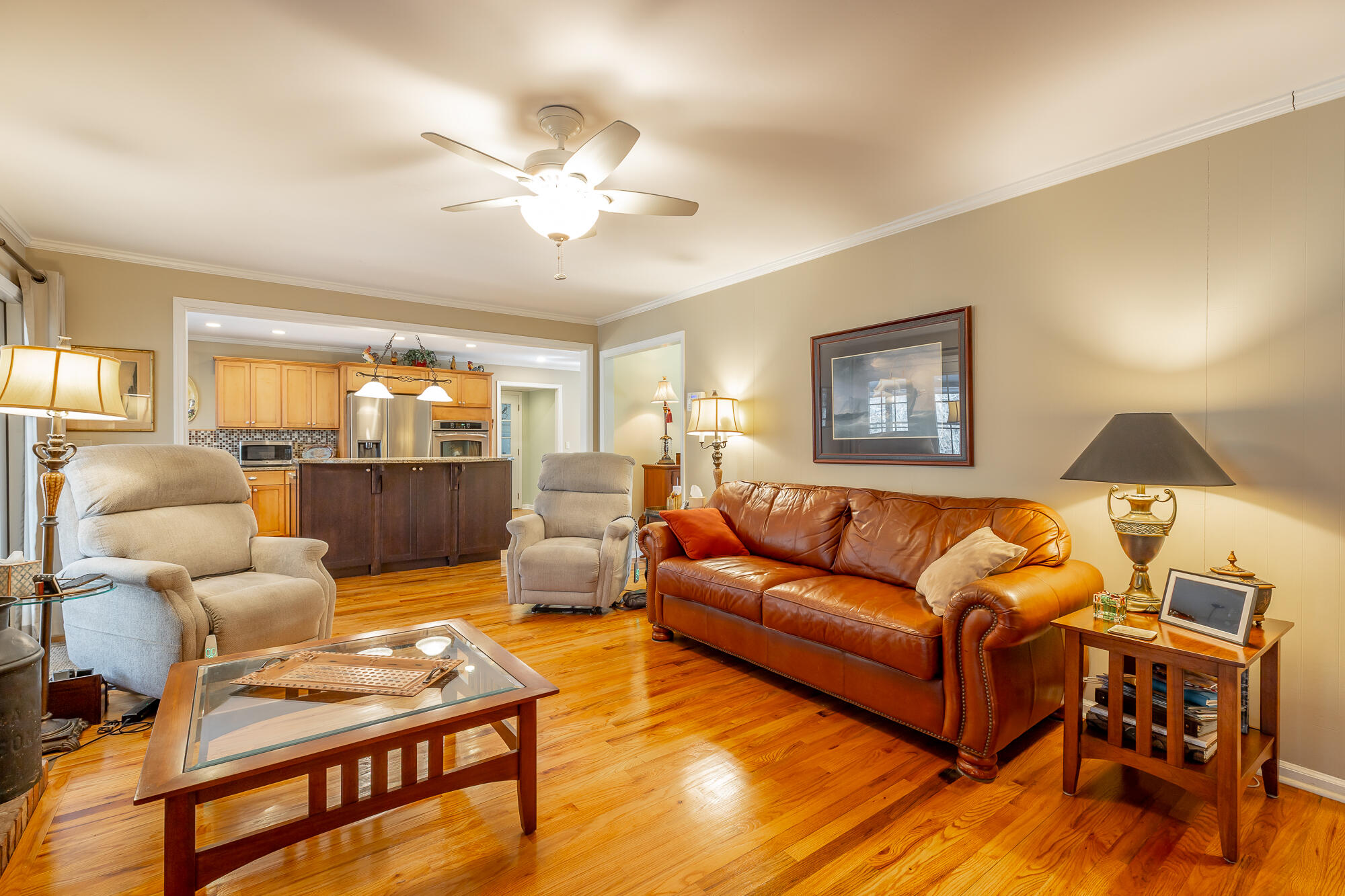 215 Stratford Way