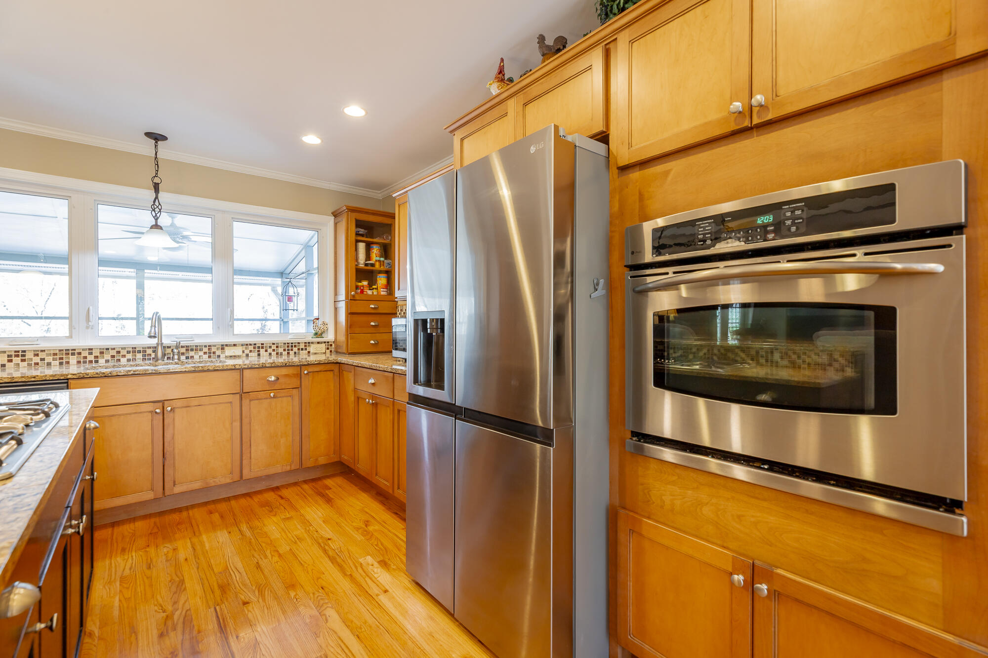 215 Stratford Way