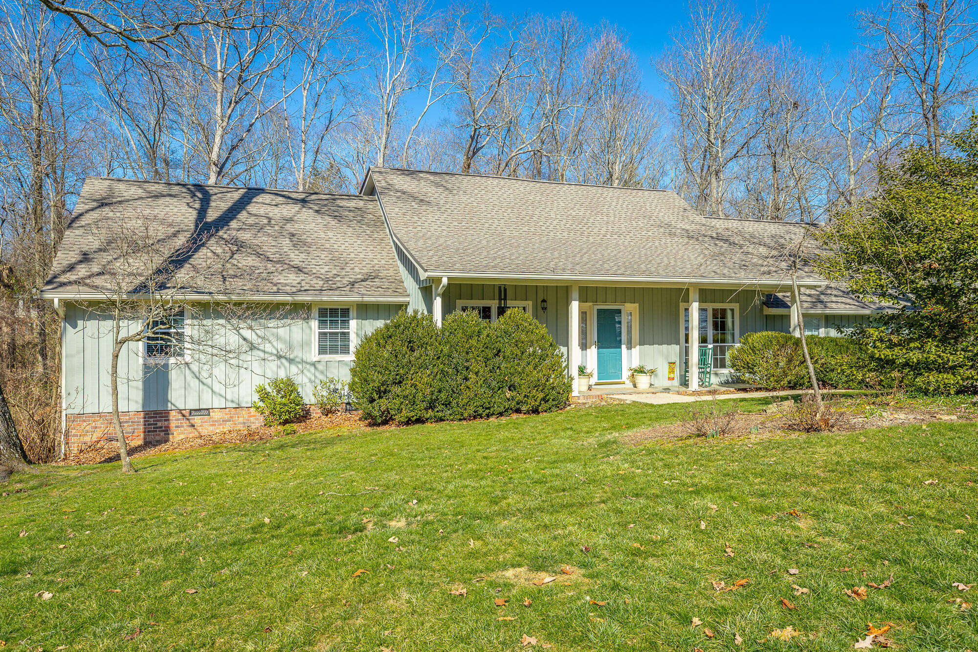 215 Stratford Way
