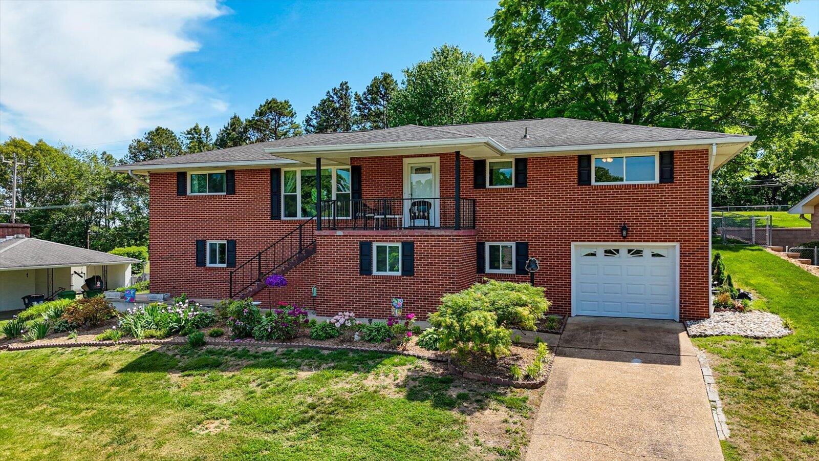 4022 Belvoir Pines Drive