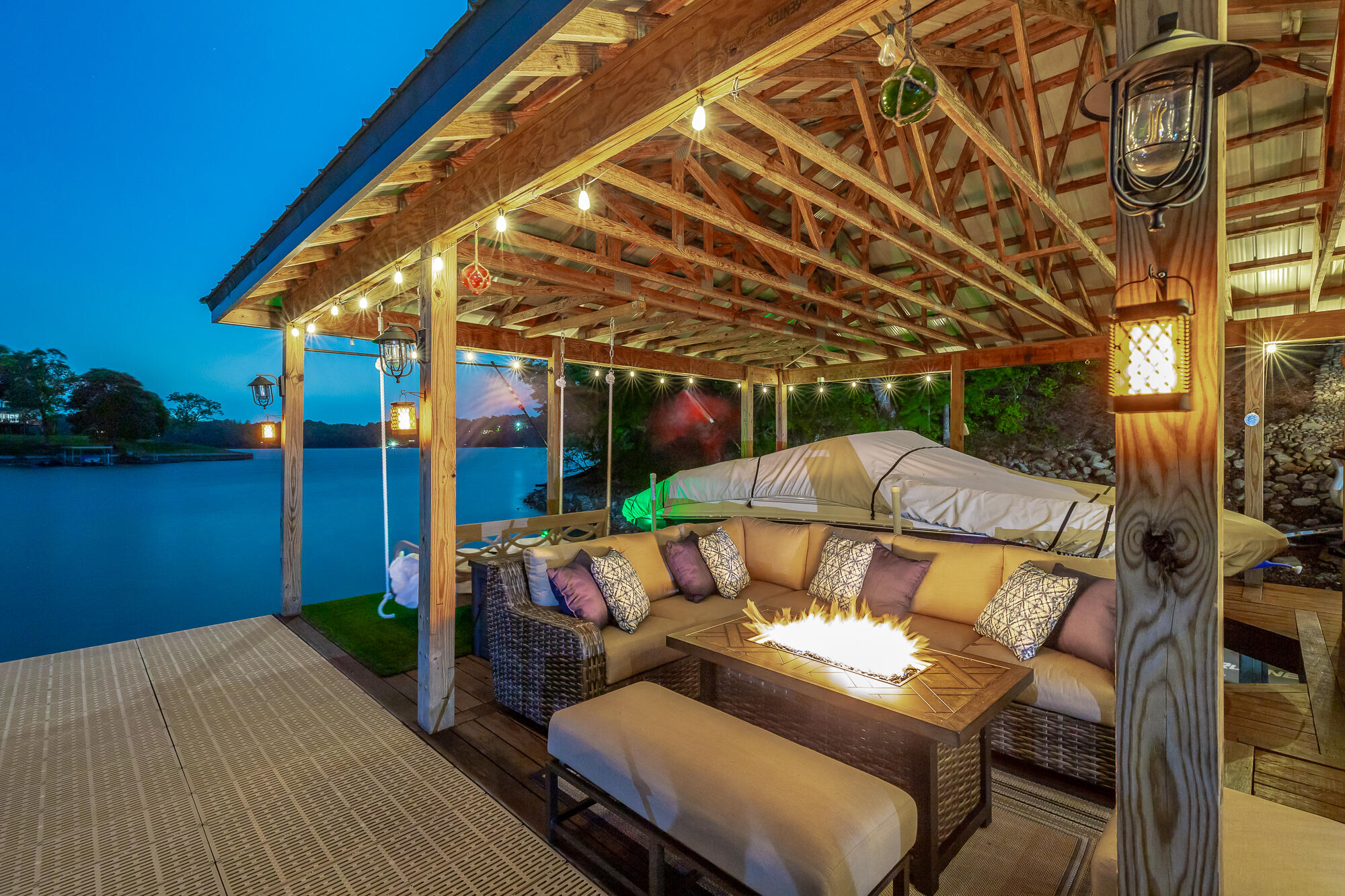 1738 Bayfront Drive