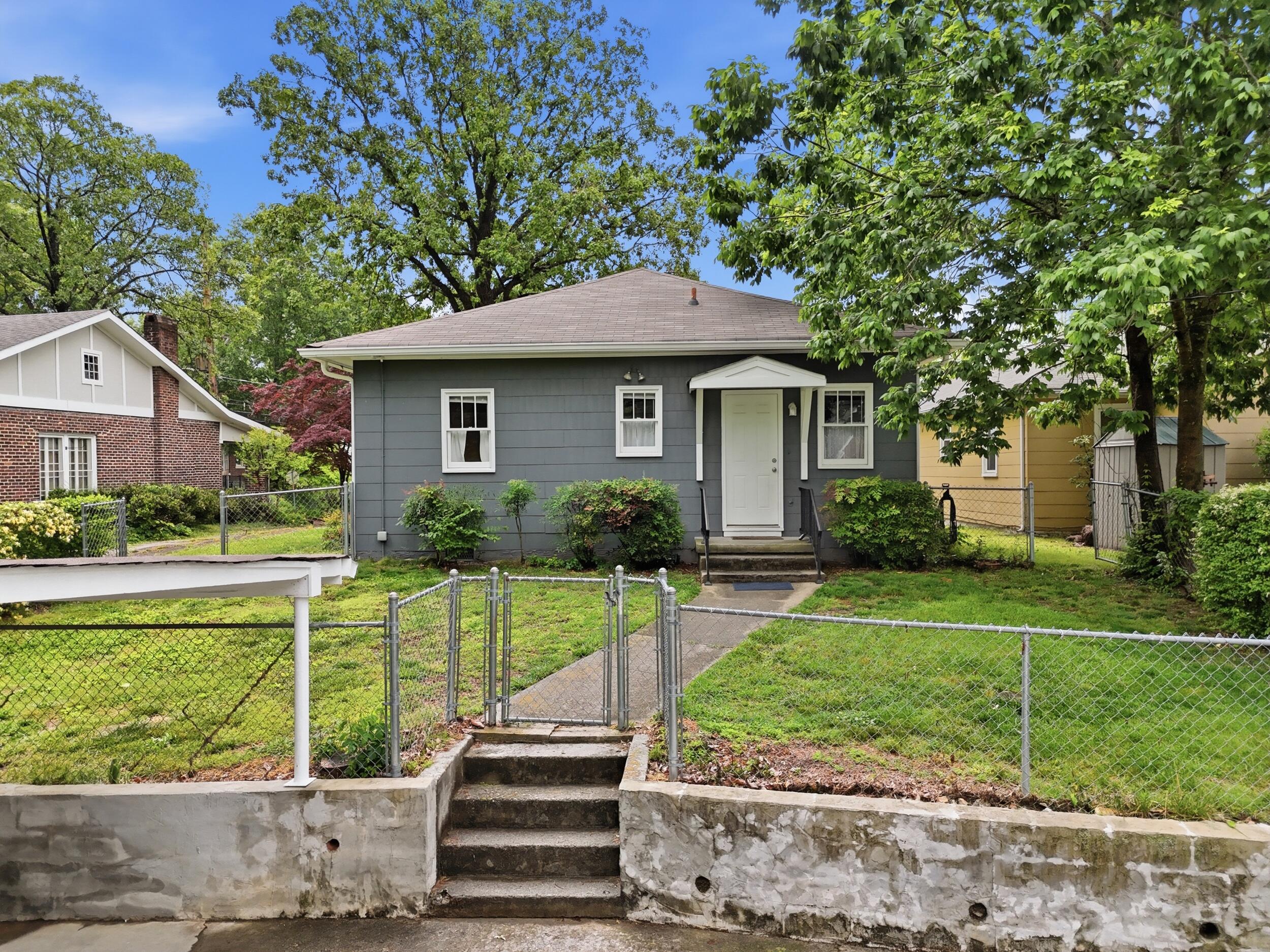 709 Old Dallas Road