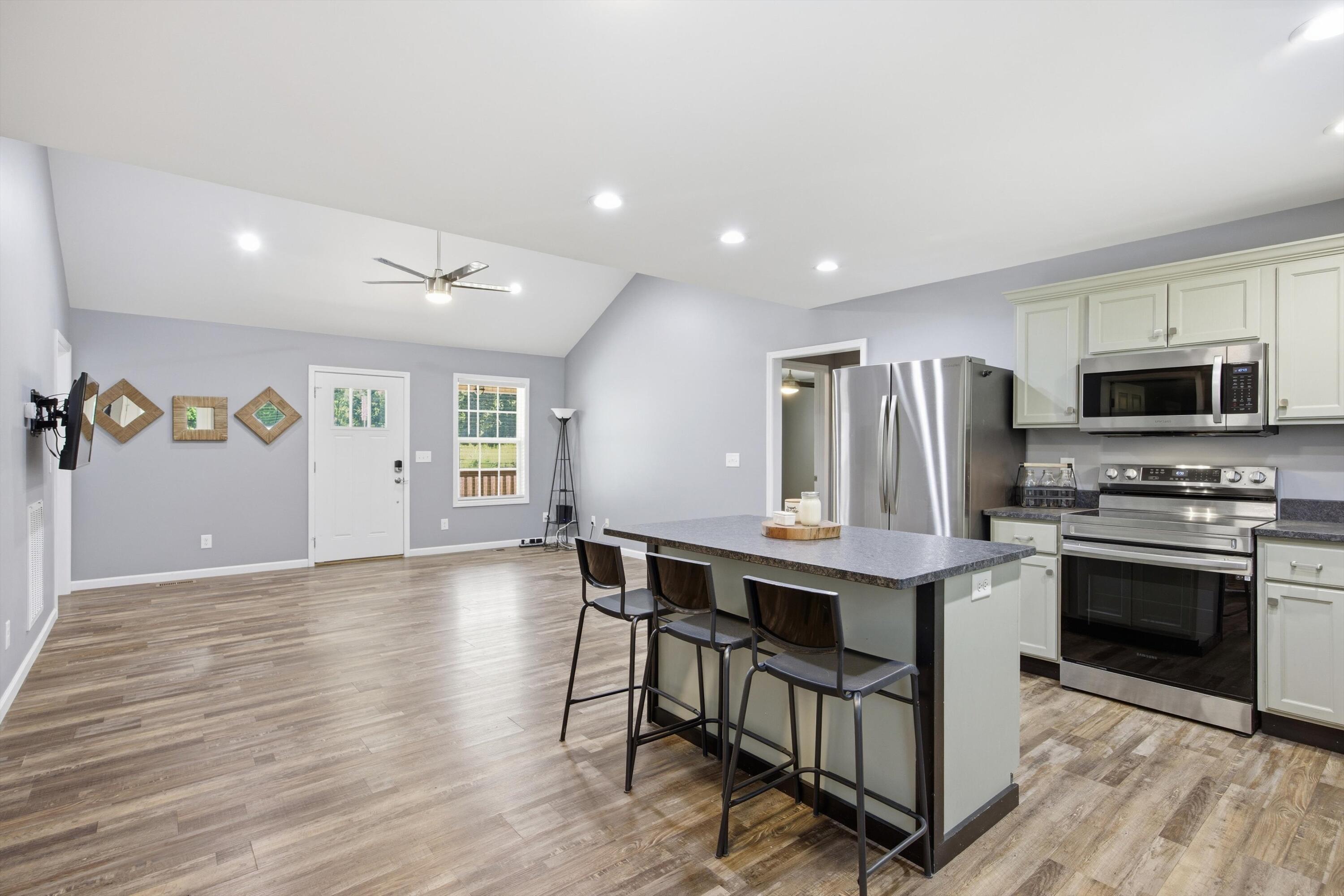 2704 Quarles Road