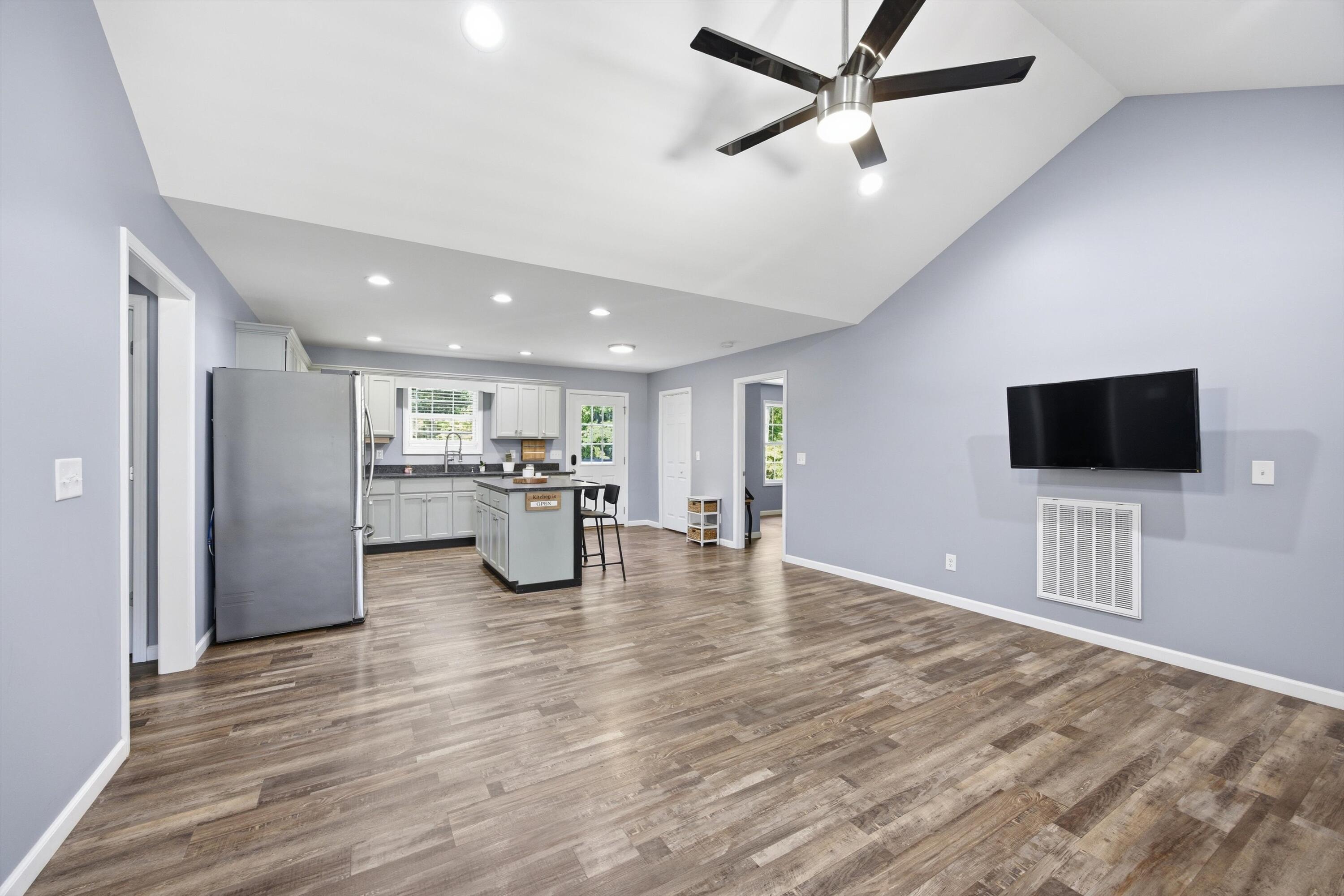 2704 Quarles Road