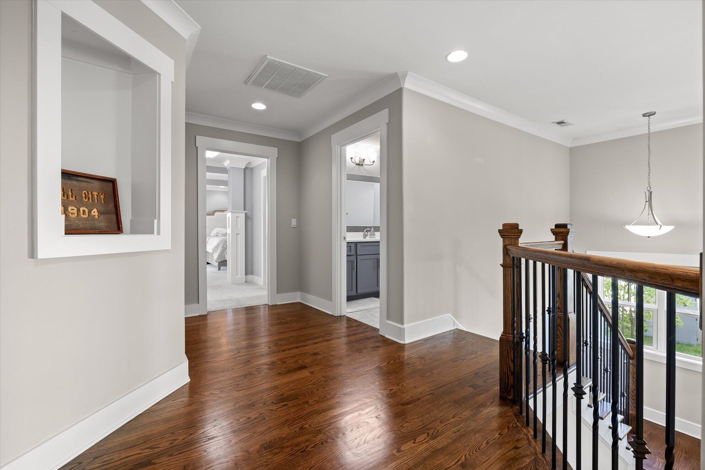 200 W Peak Street
