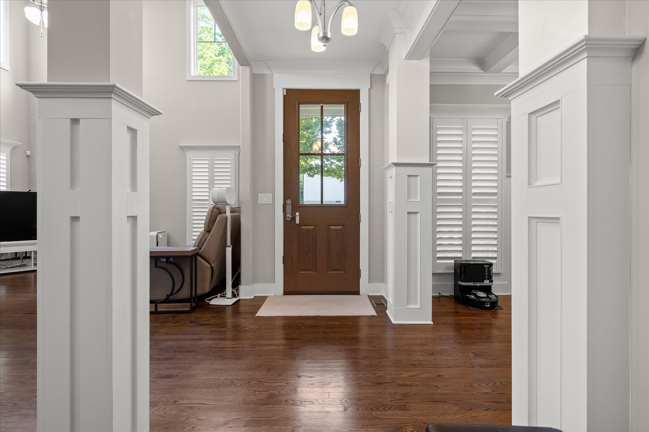 200 W Peak Street