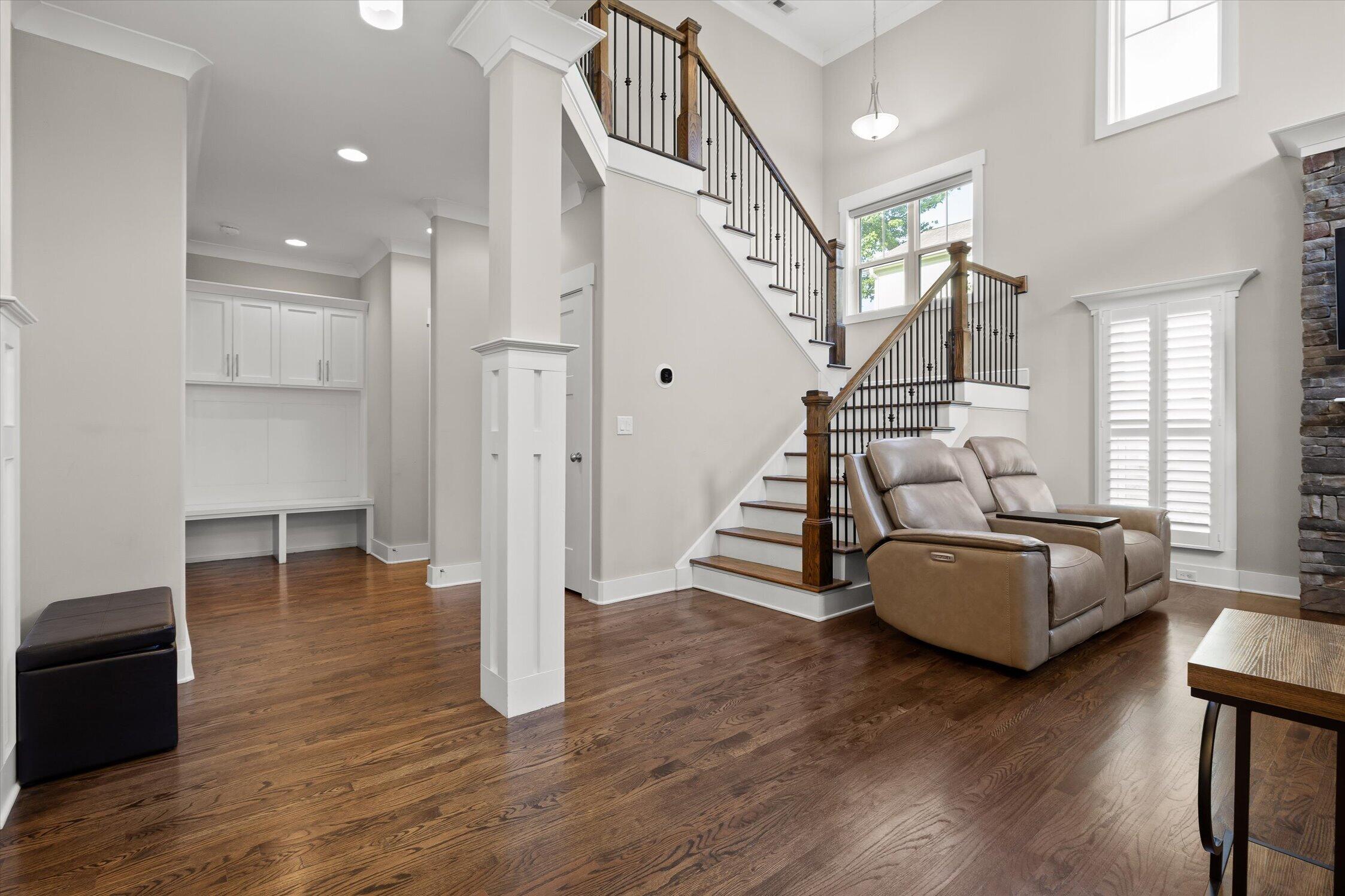 200 W Peak Street