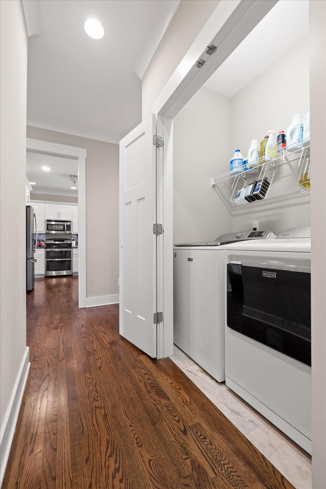 200 W Peak Street