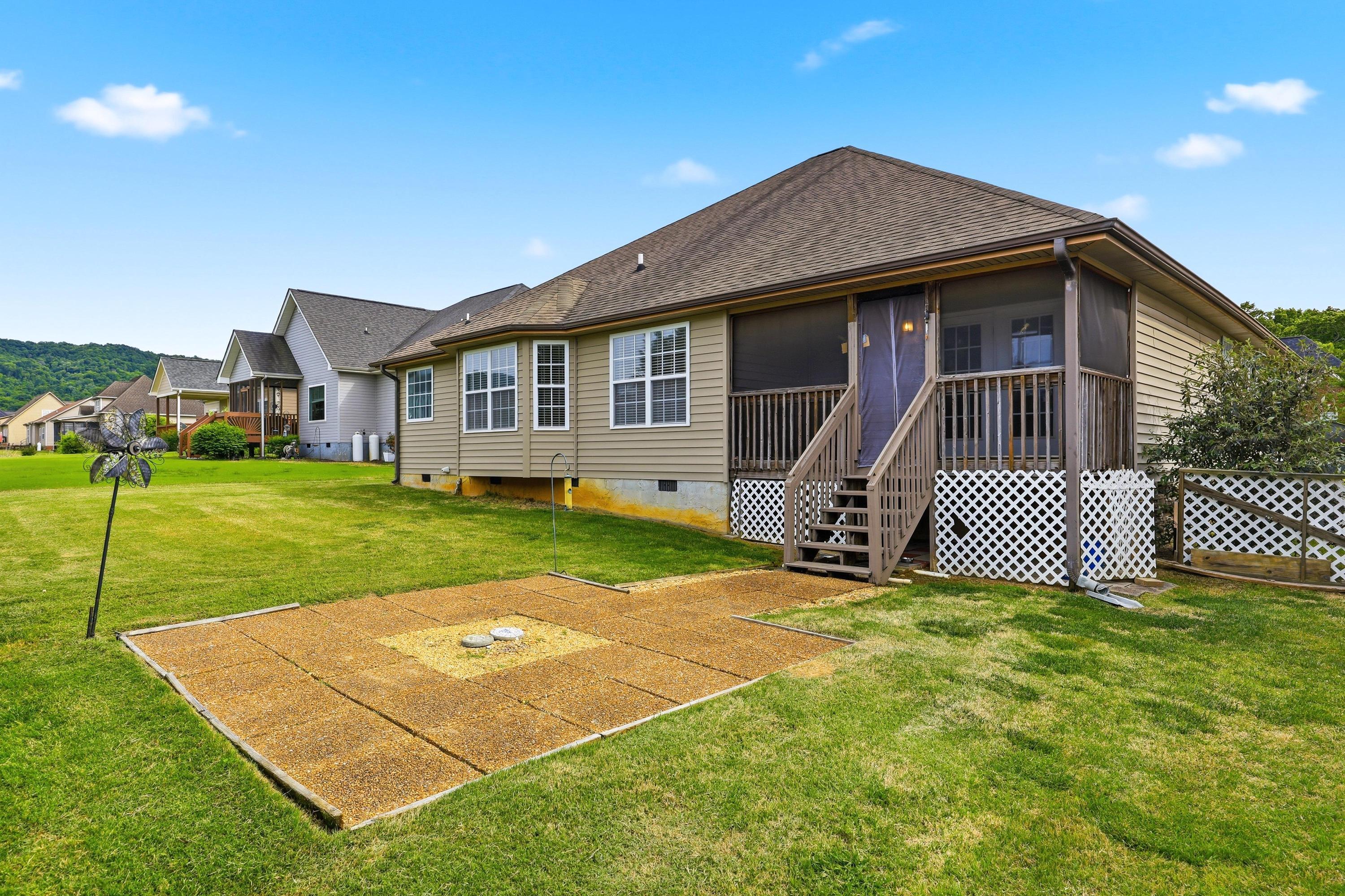 8475 Lexie Lane