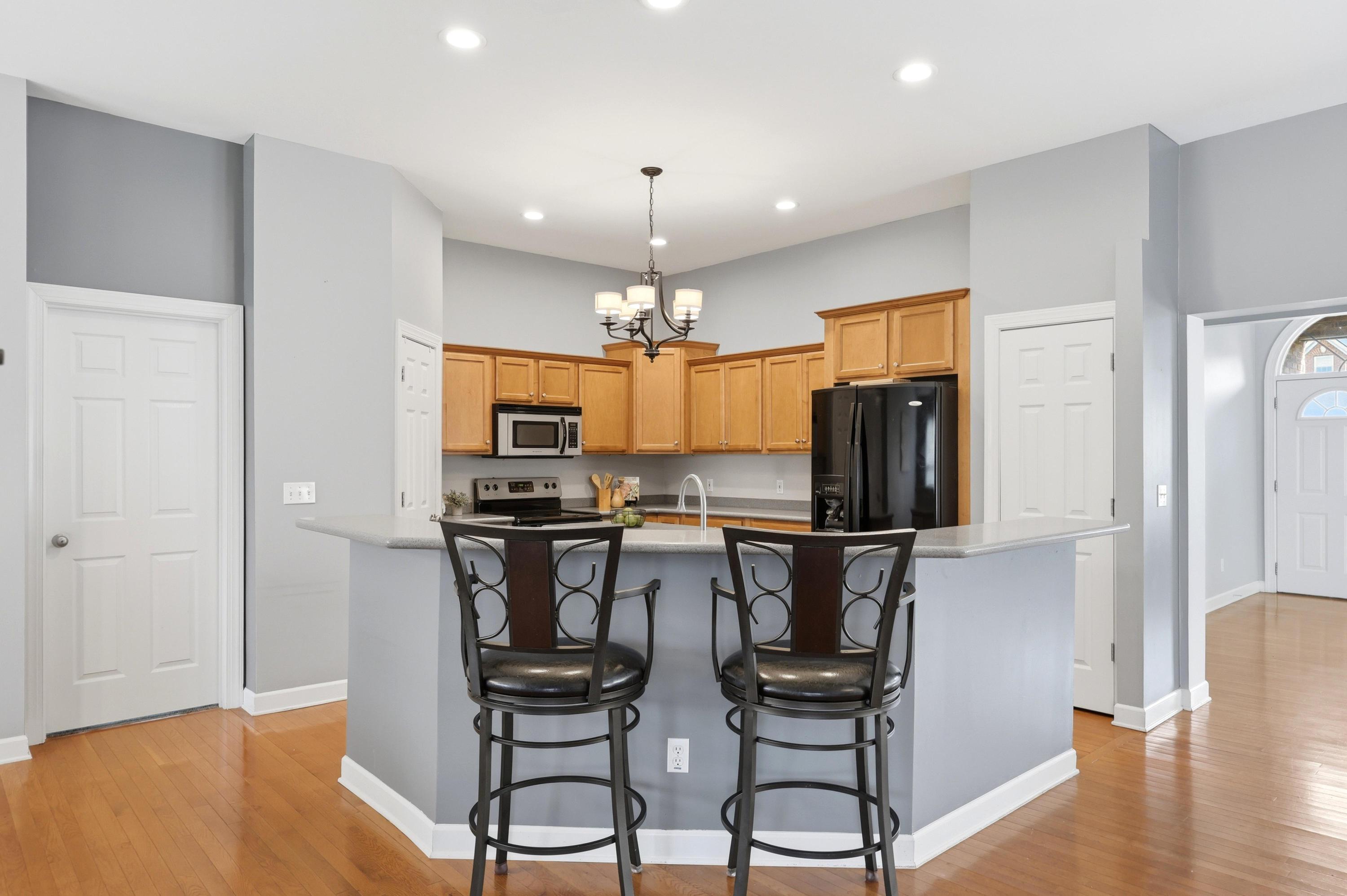 8475 Lexie Lane