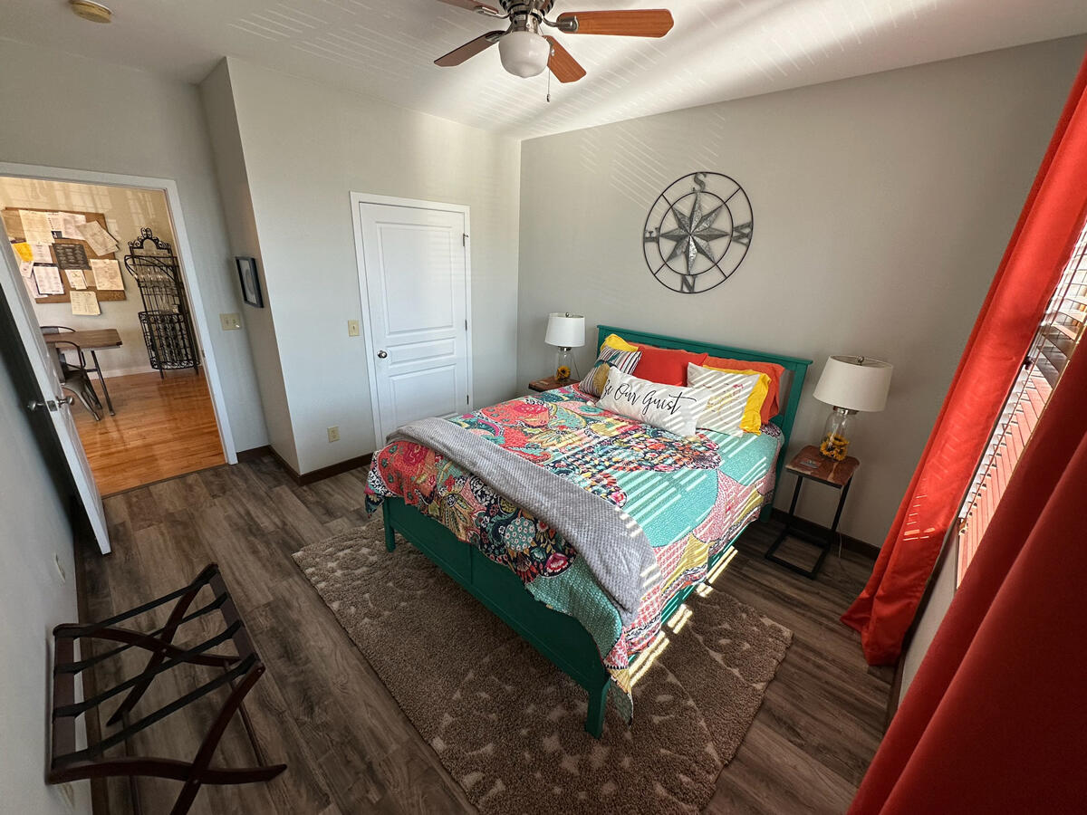1609 Long Street, 205