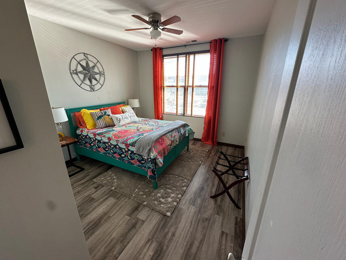 1609 Long Street, 205