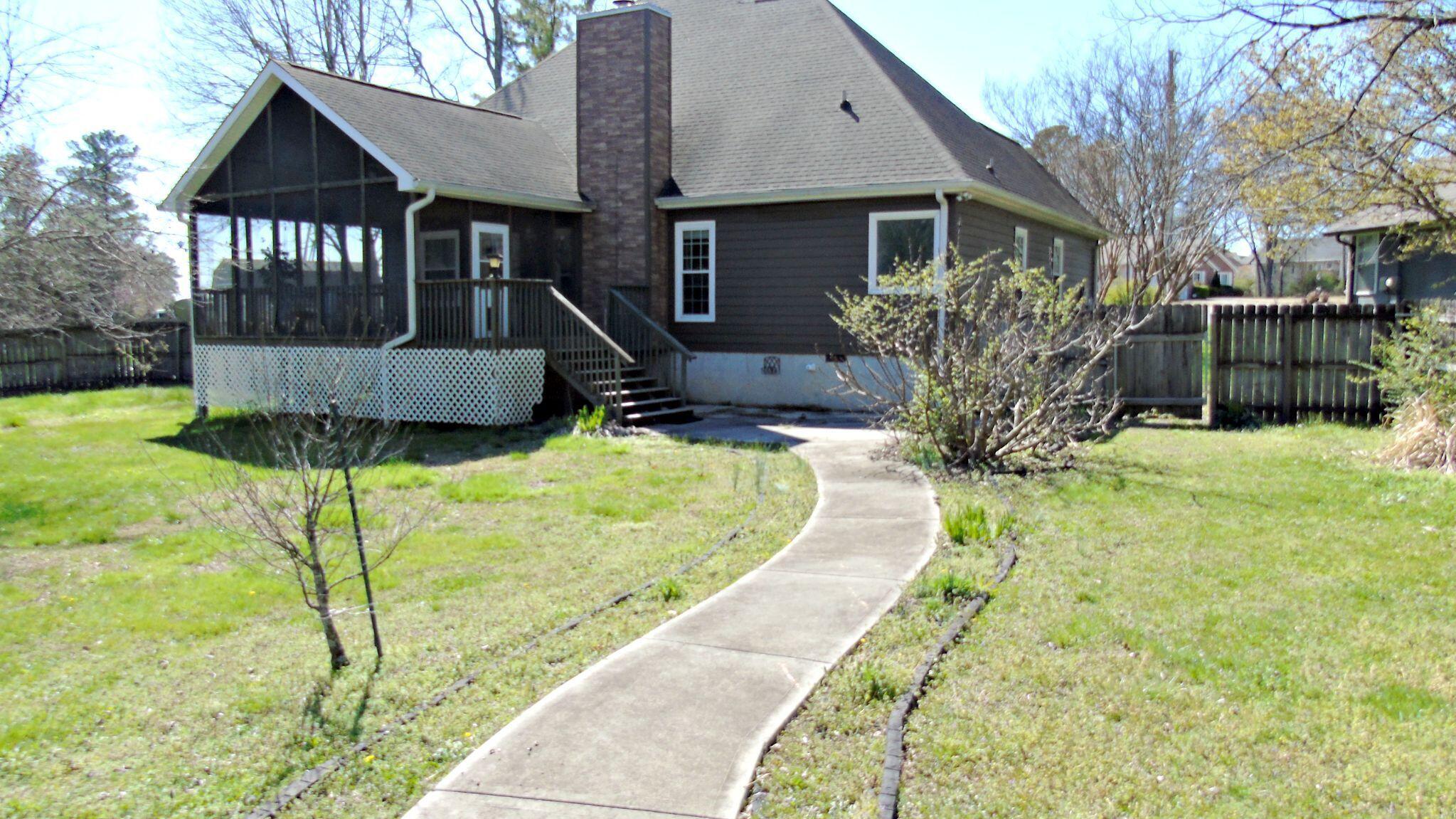 8302 Grinder Creek Place