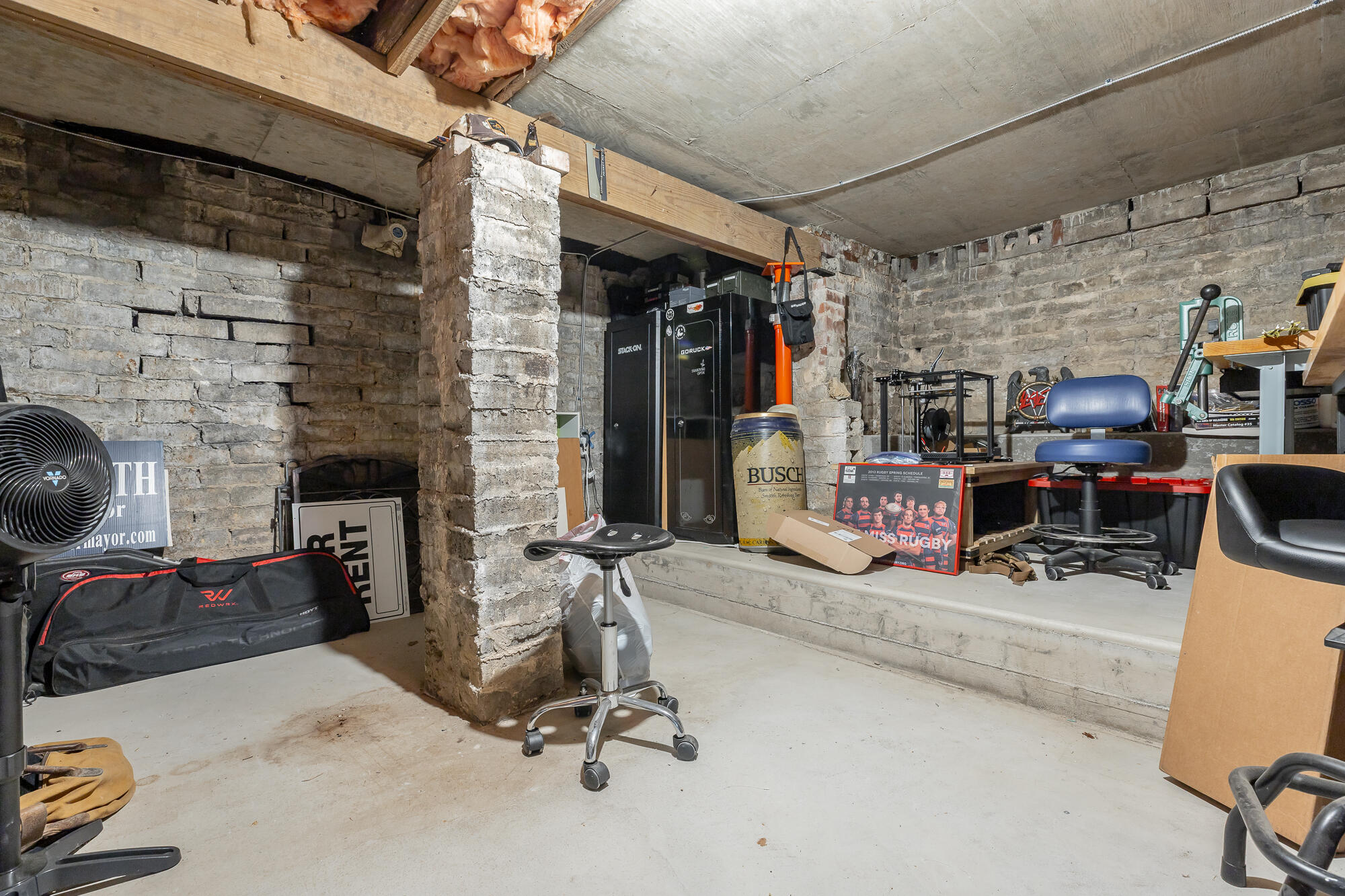 1206 E Dallas Road