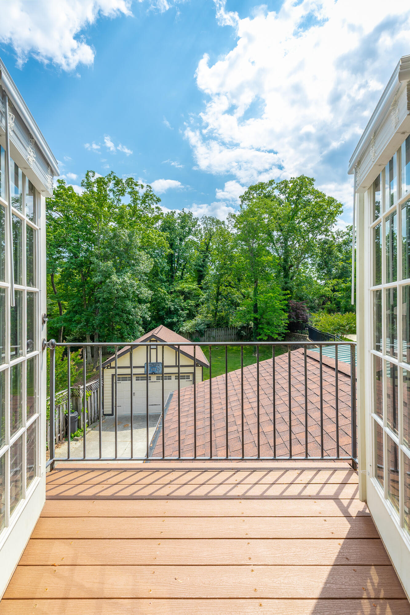 1206 E Dallas Road
