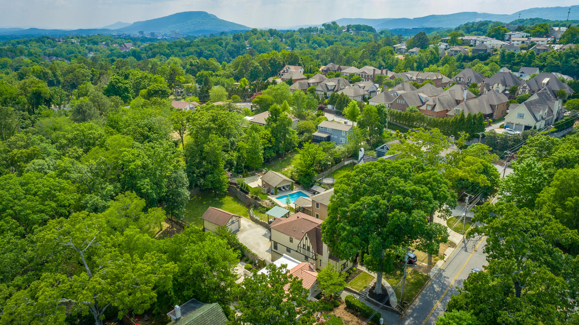 1206 E Dallas Road