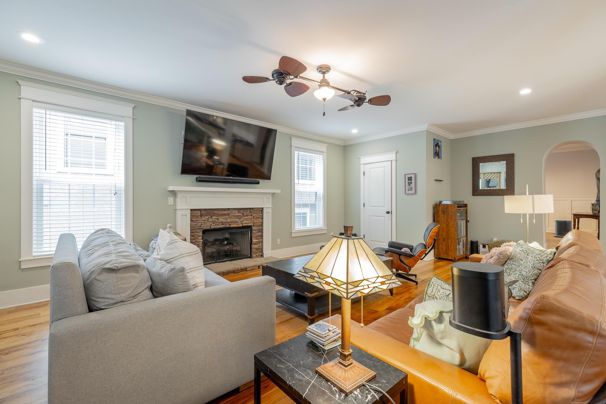 1206 E Dallas Road
