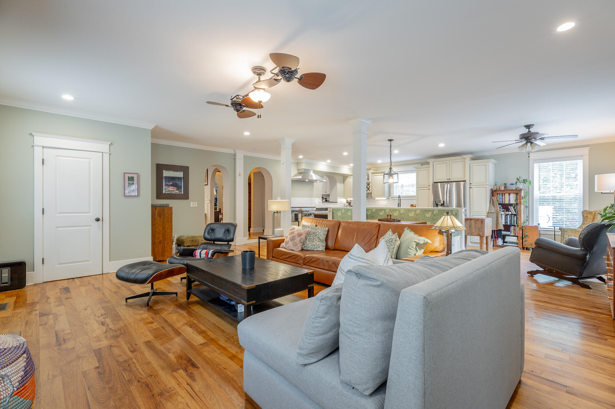 1206 E Dallas Road
