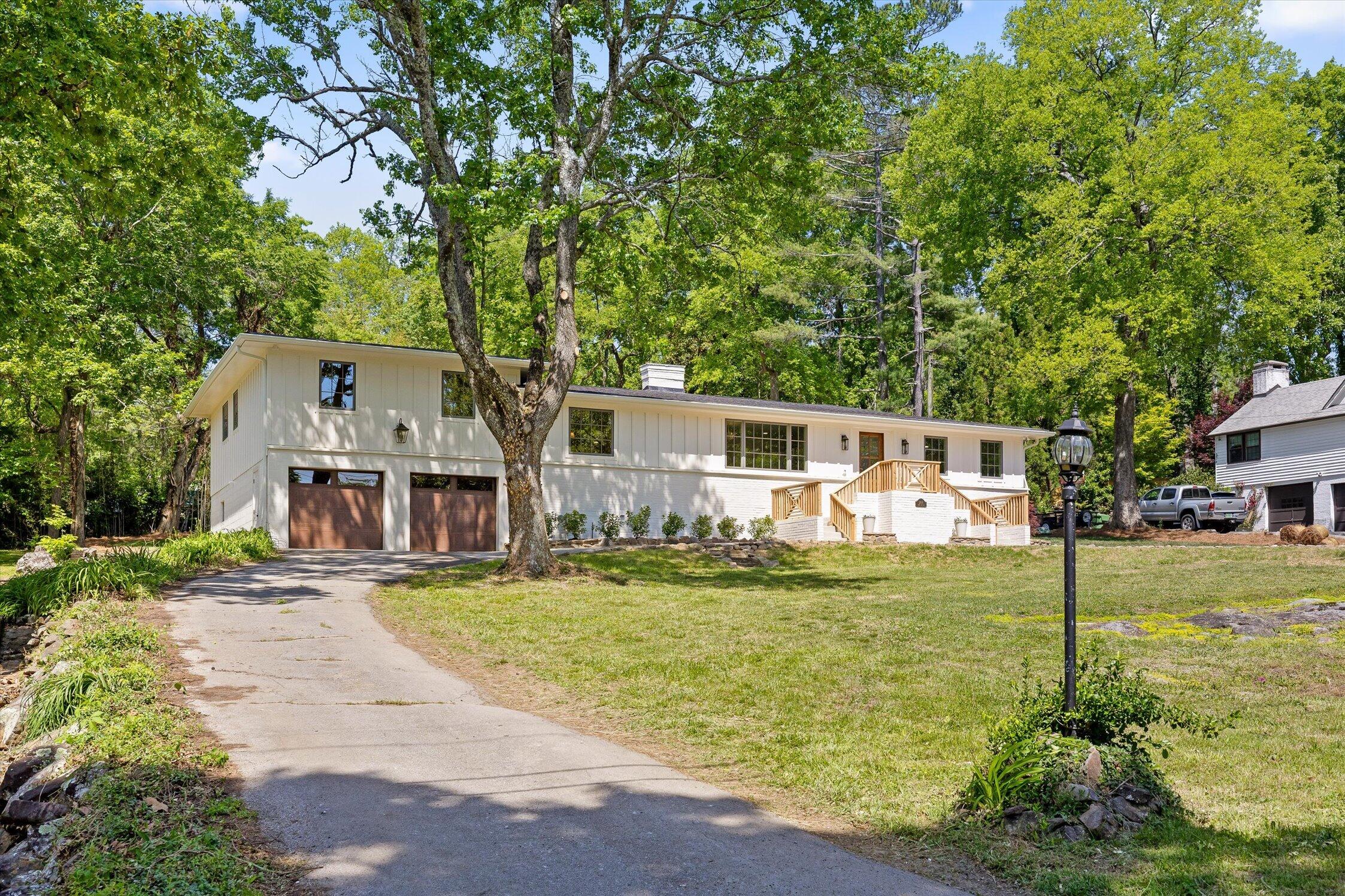 1206 Peter Pan Road