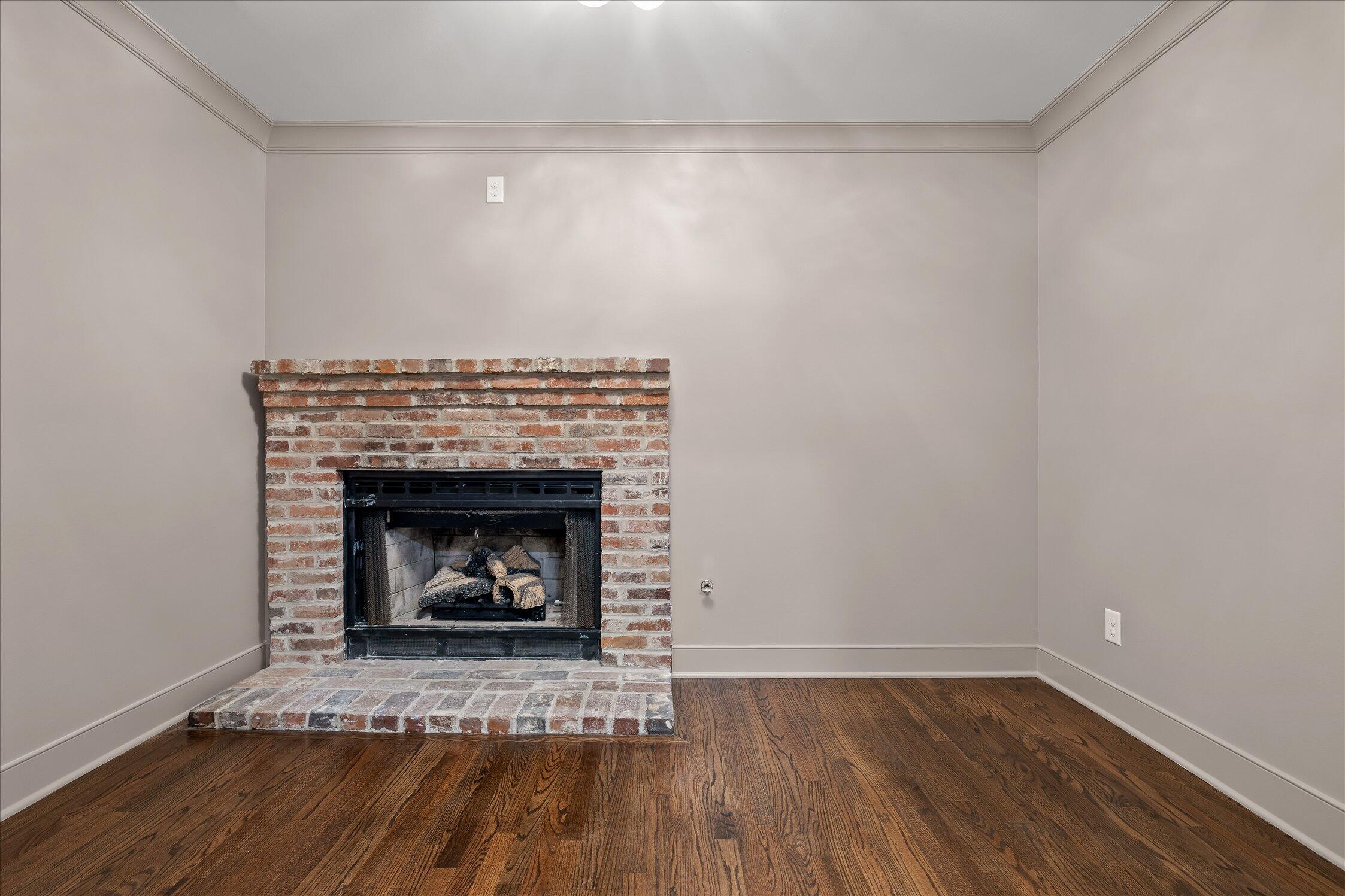1206 Peter Pan Road