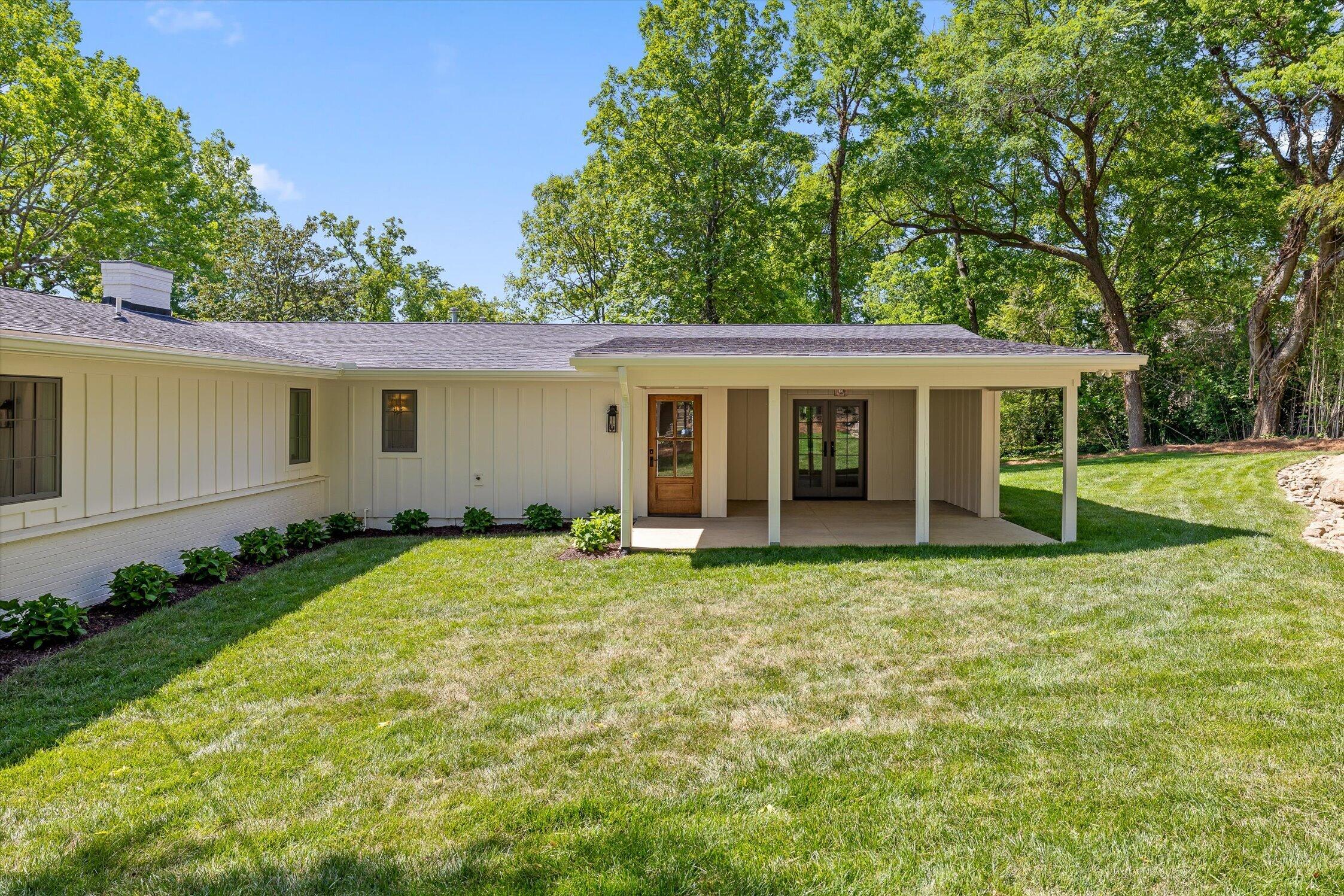 1206 Peter Pan Road