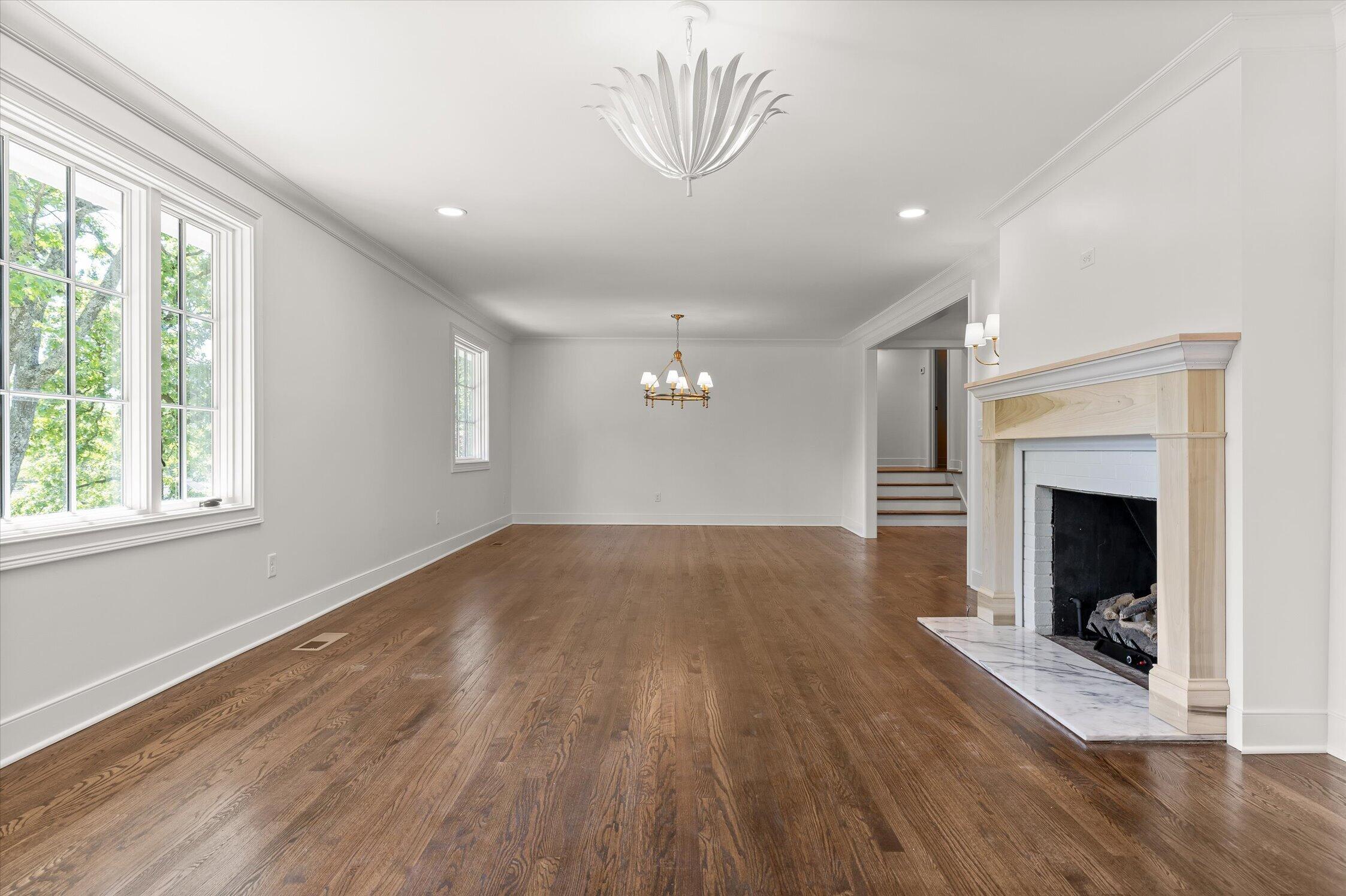 1206 Peter Pan Road