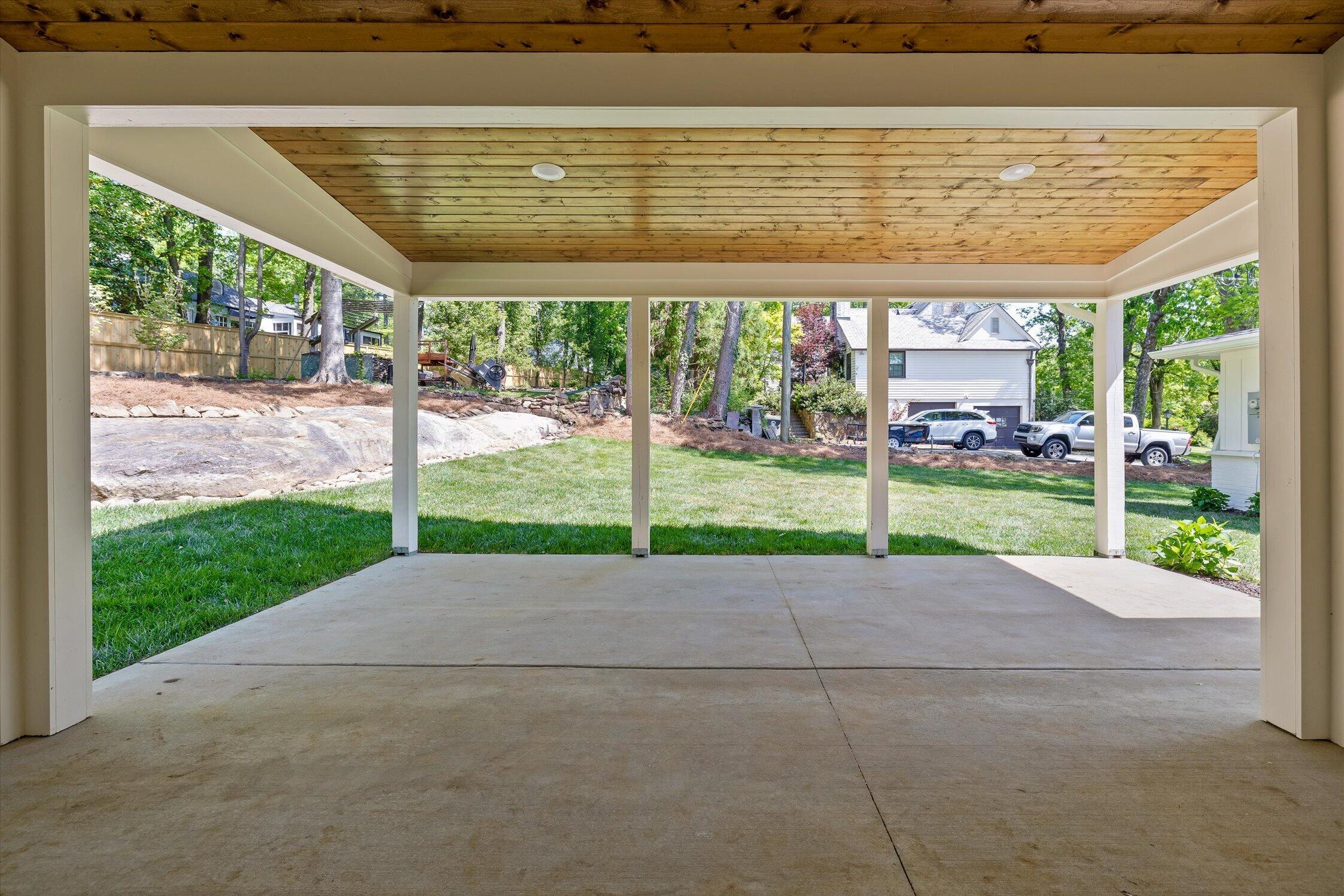 1206 Peter Pan Road