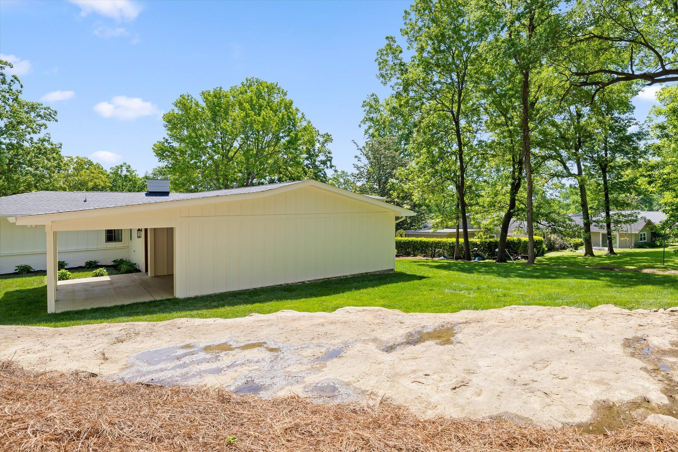 1206 Peter Pan Road