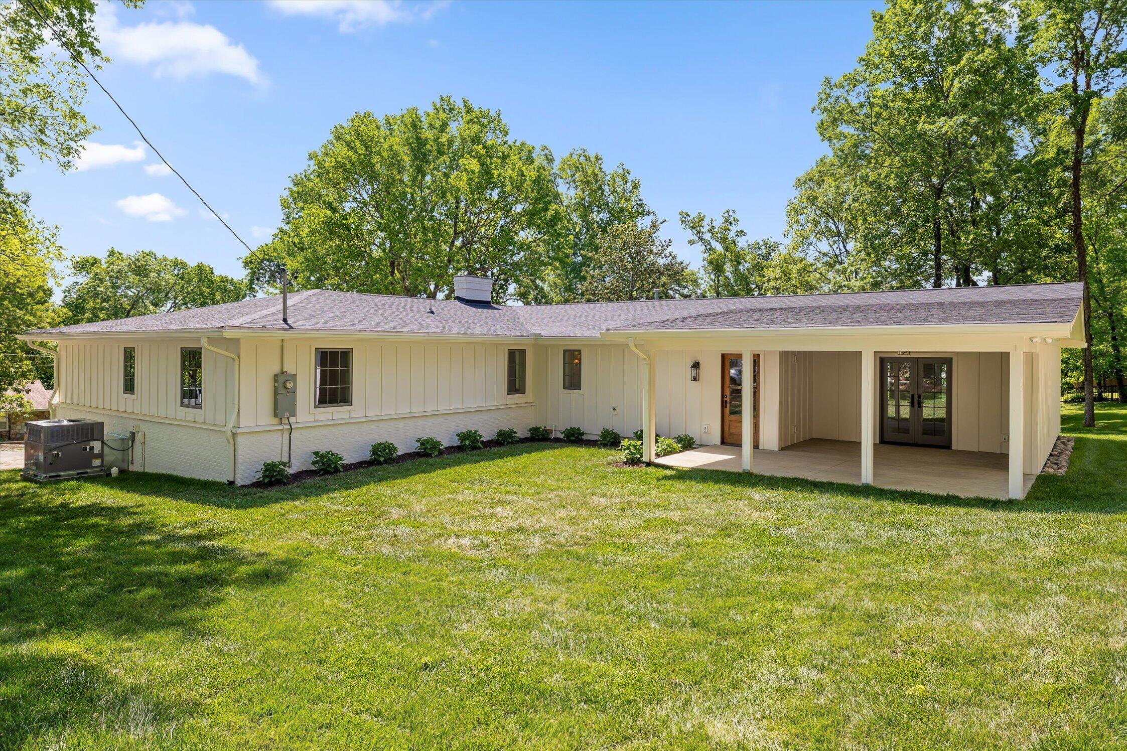 1206 Peter Pan Road