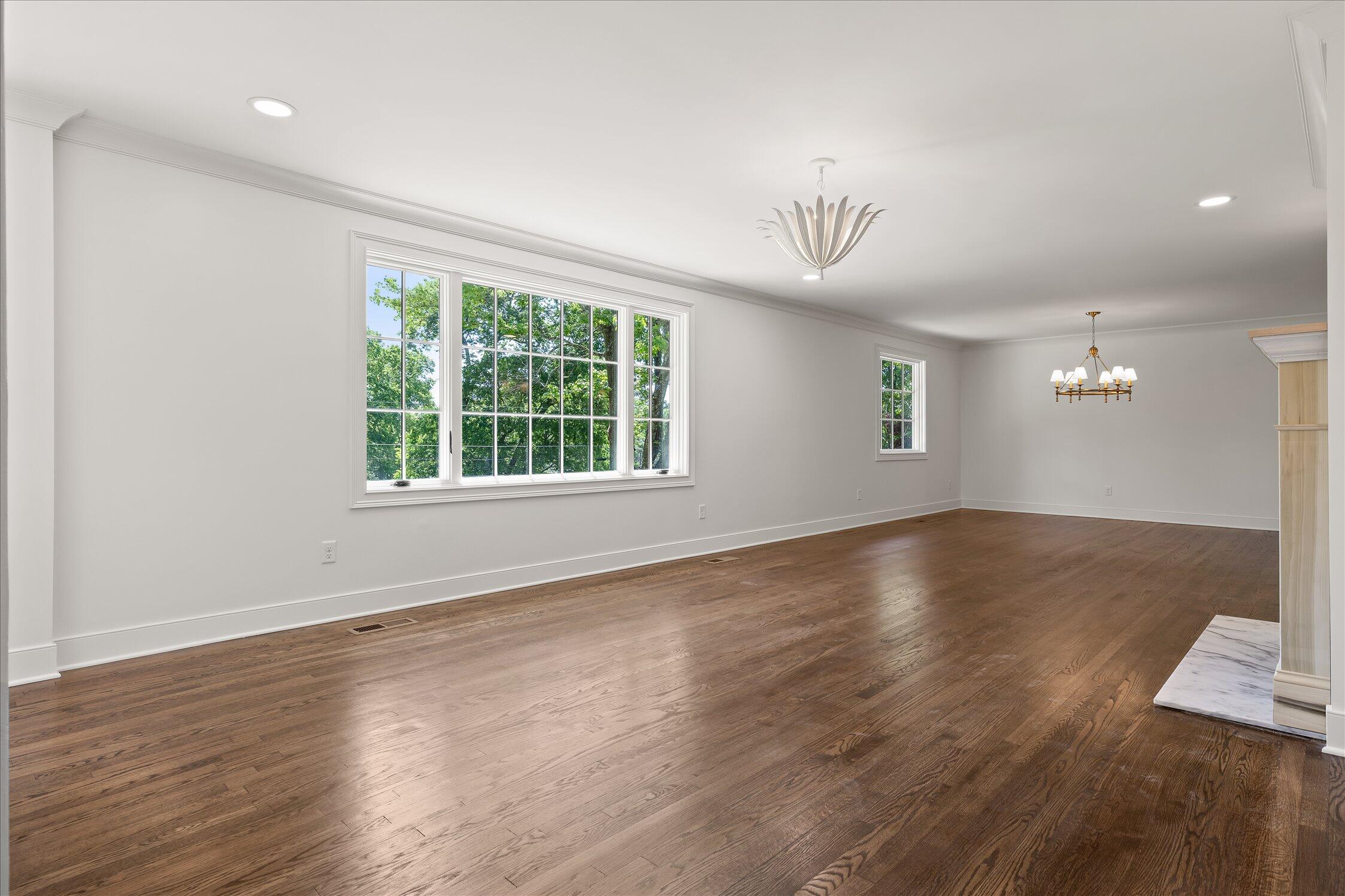 1206 Peter Pan Road